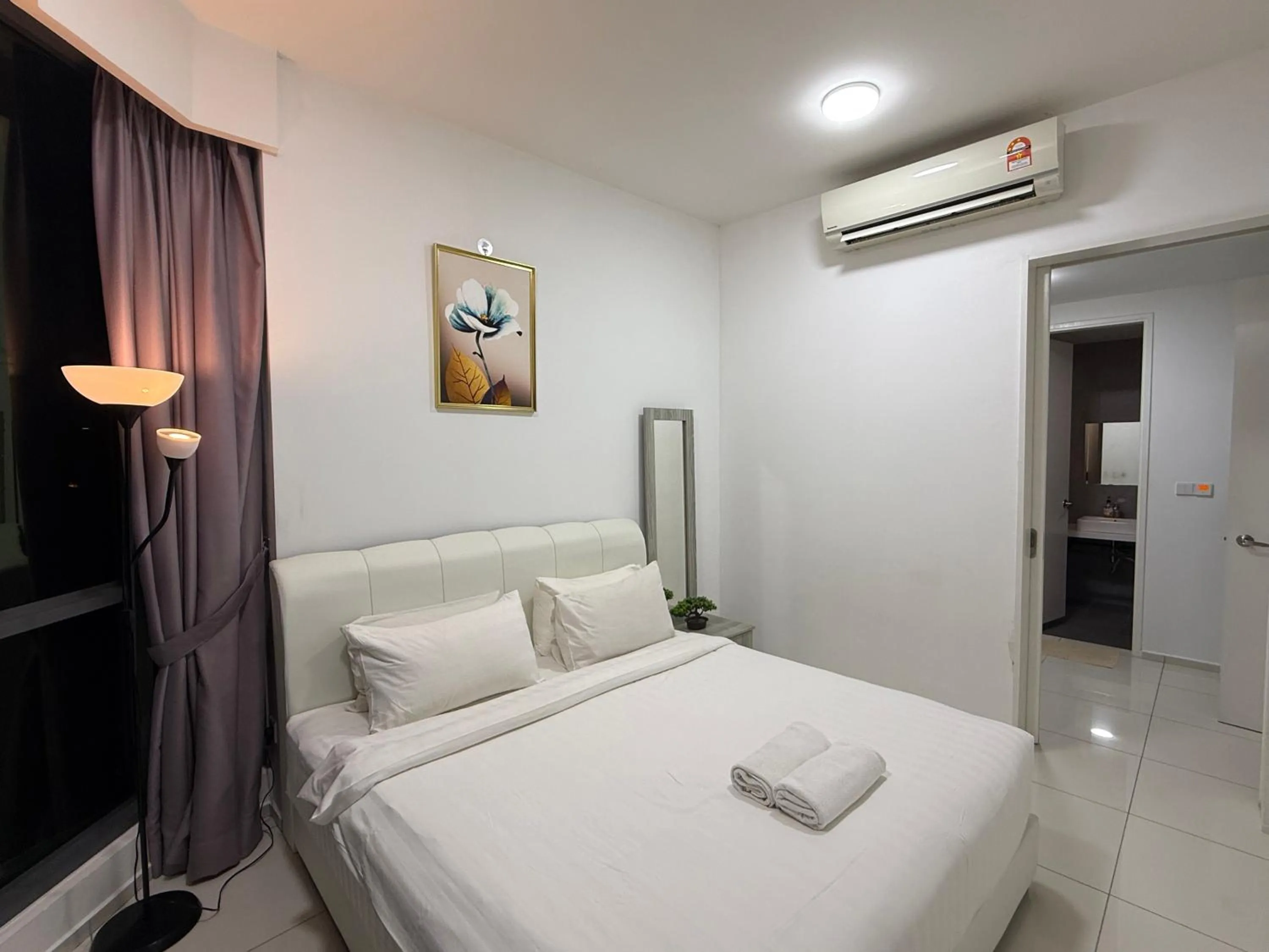 Bed in The Robertson Bukit Bintang