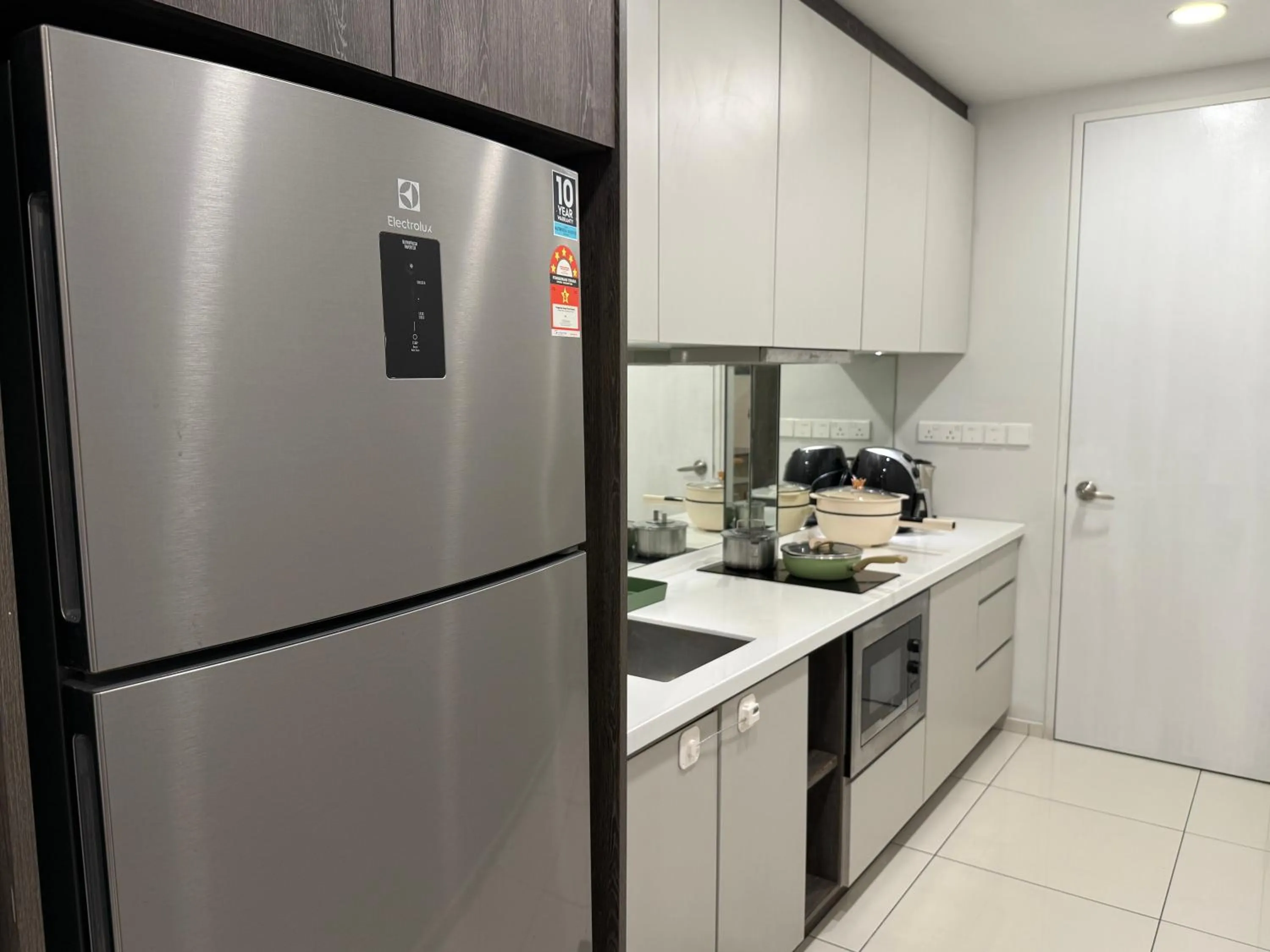 Kitchen or kitchenette in The Robertson Bukit Bintang