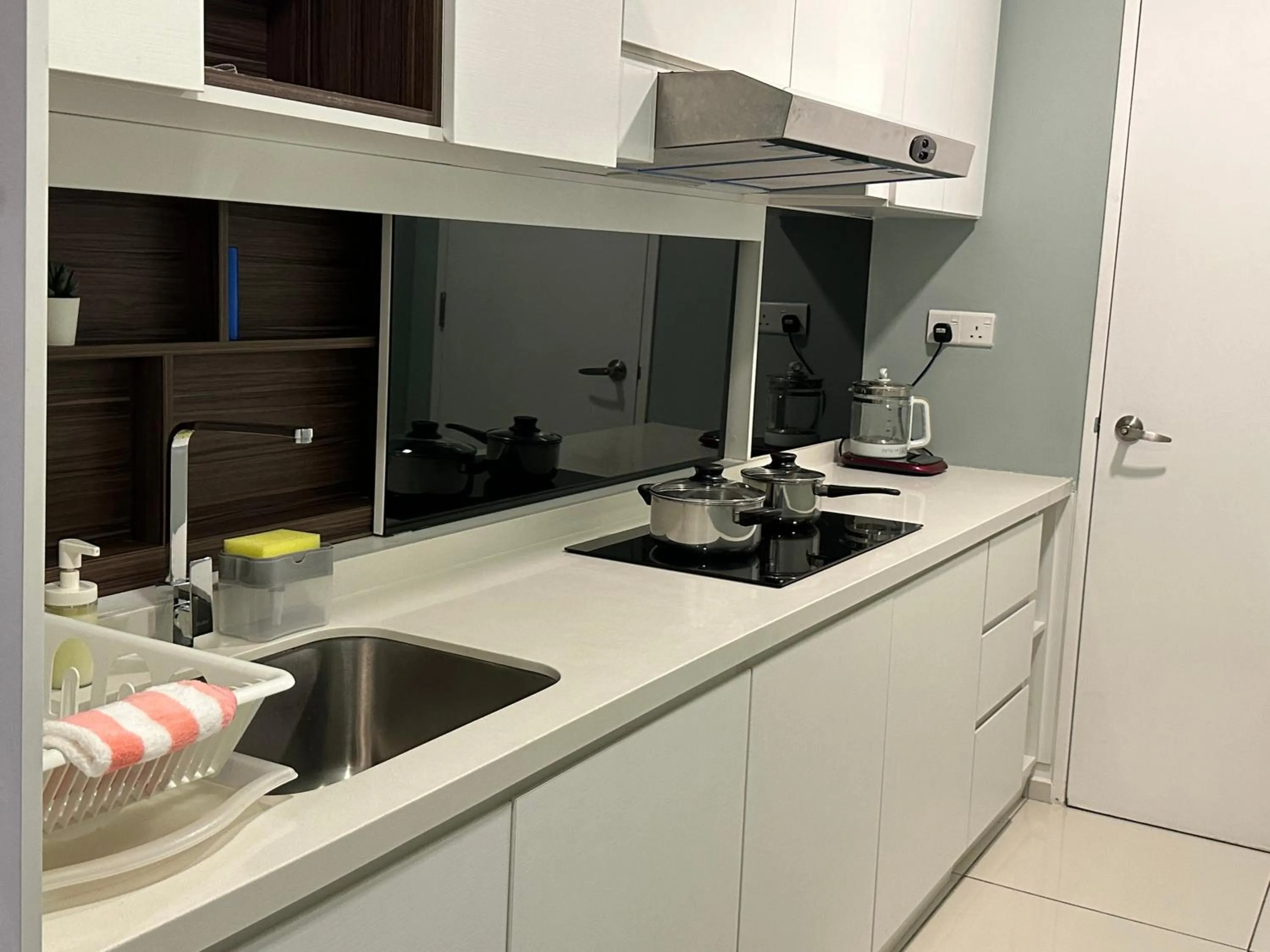 Kitchen or kitchenette in The Robertson Bukit Bintang