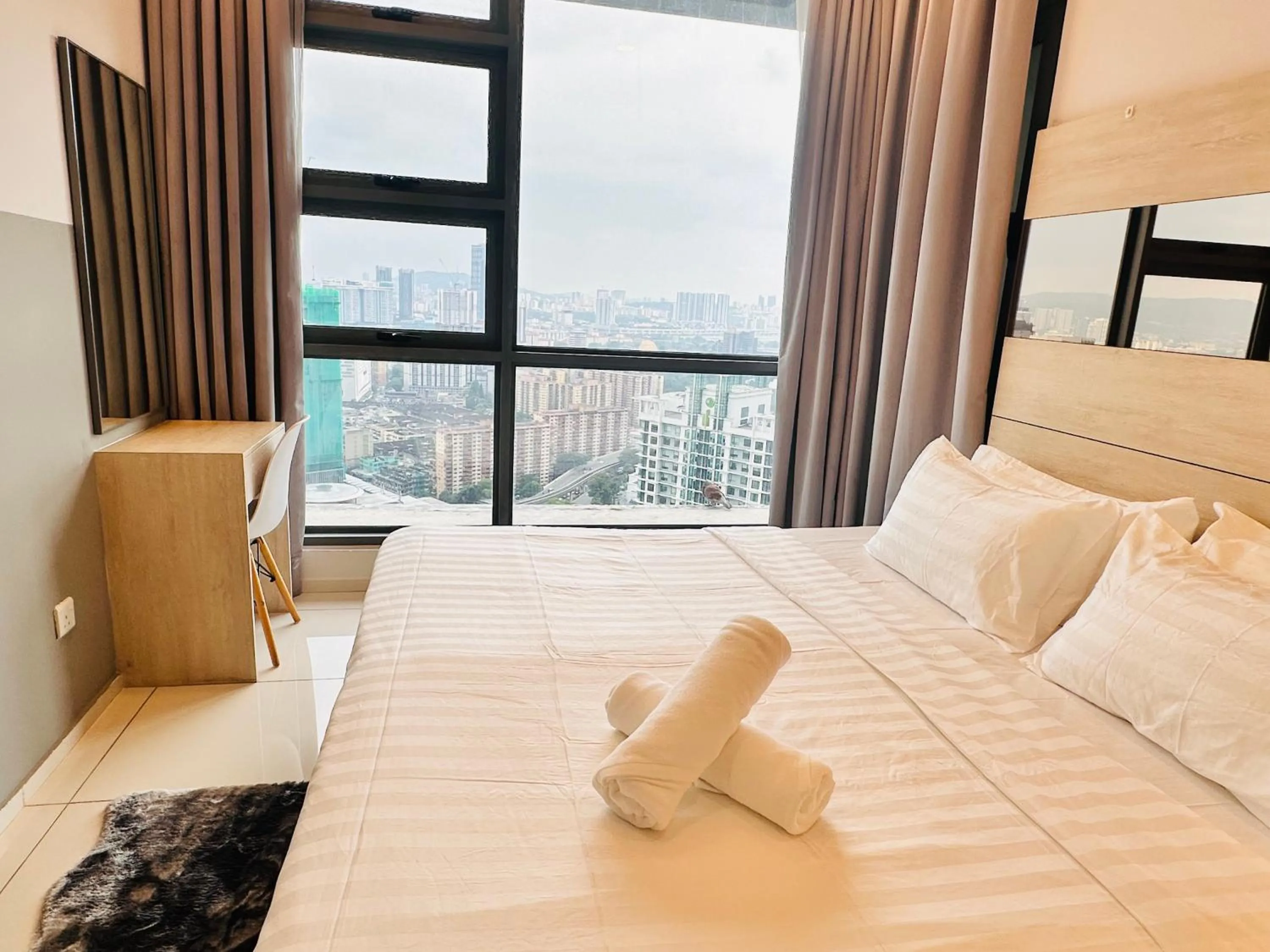 Bed in The Robertson Bukit Bintang