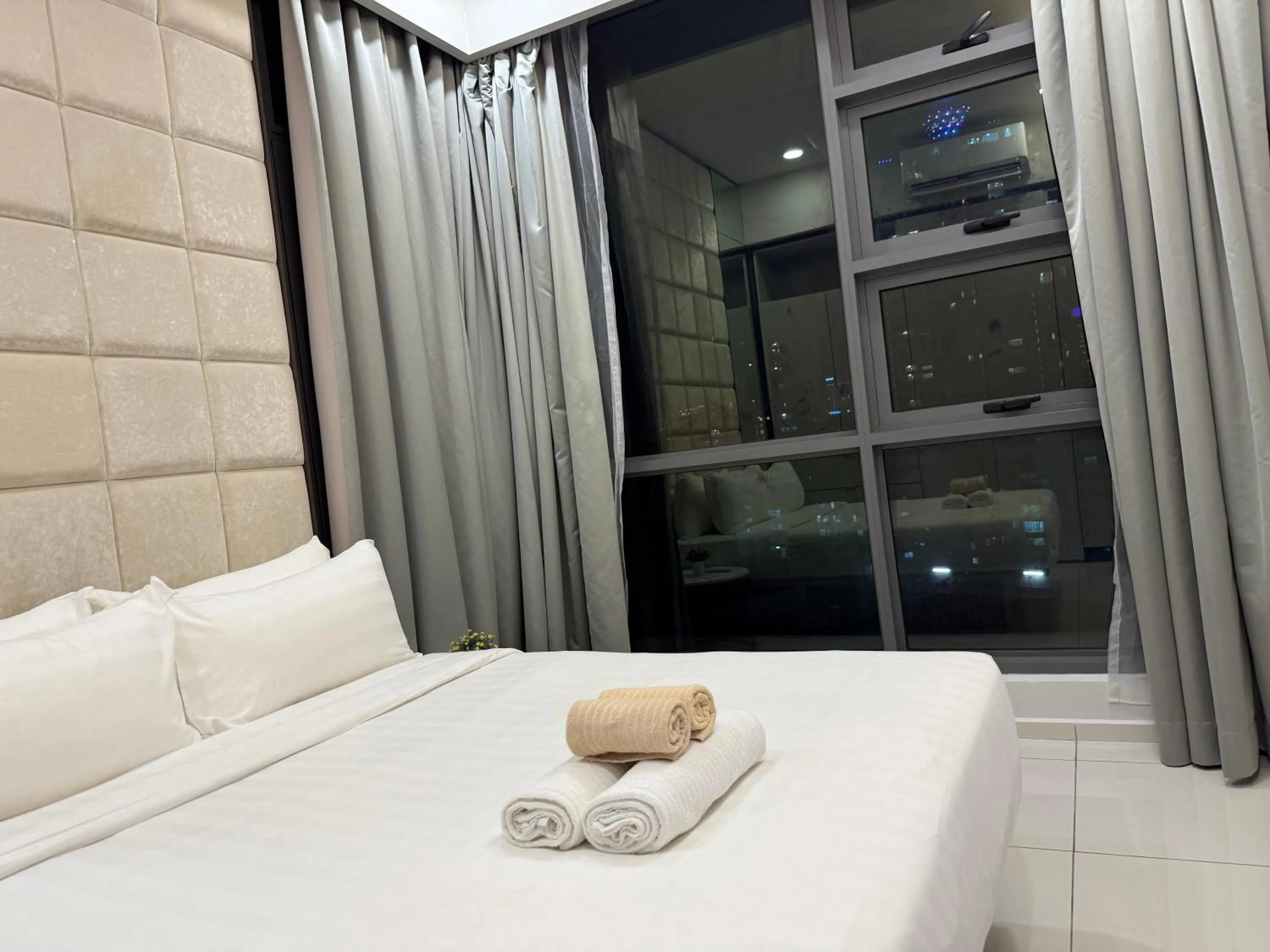 Bed in The Robertson Bukit Bintang