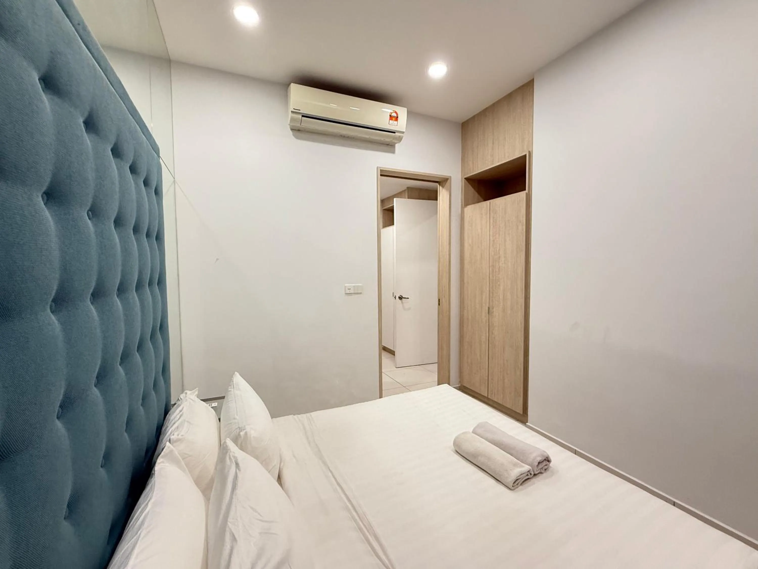 Bed in The Robertson Bukit Bintang