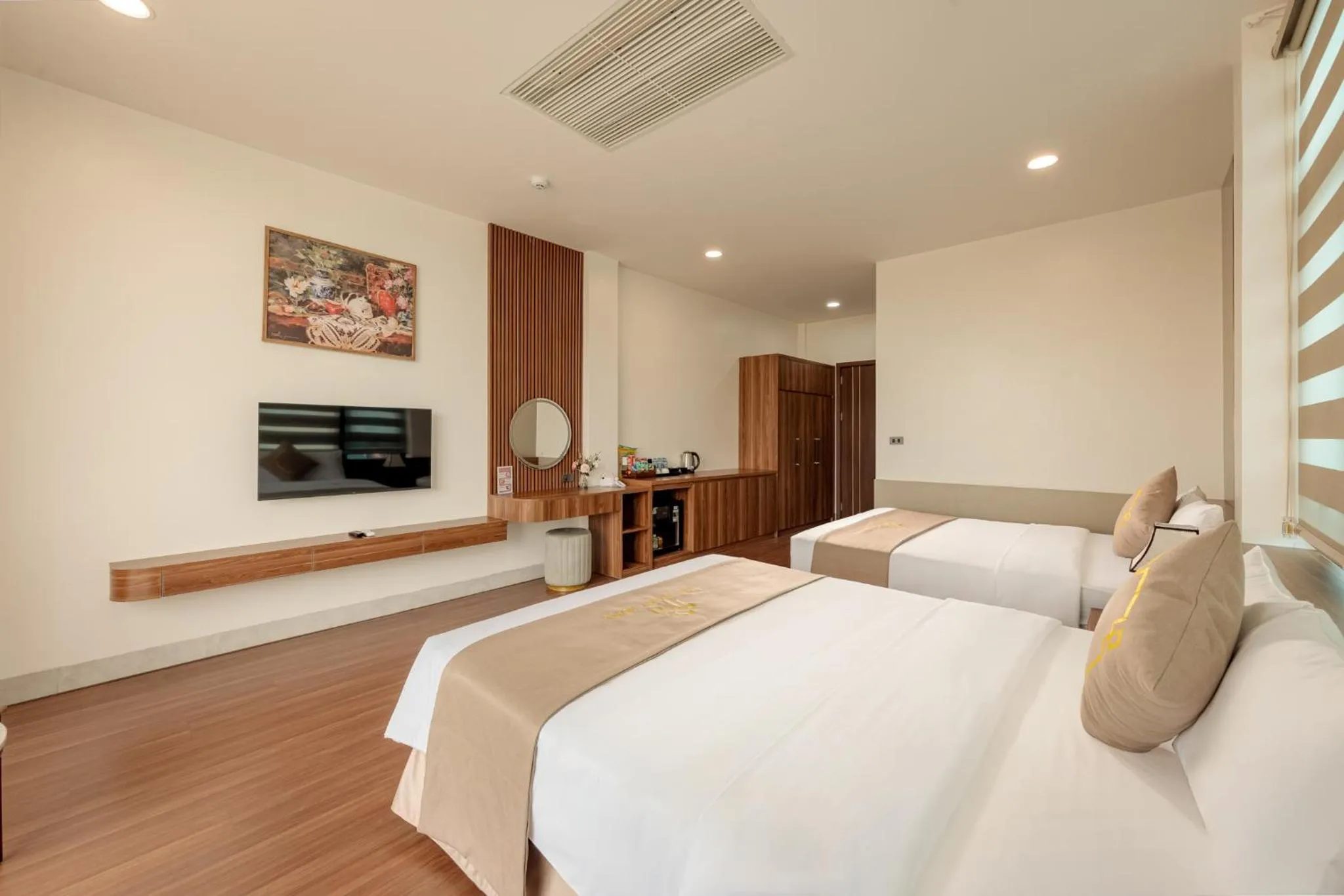 Bed in MAI Luxury Hotel Ninh Binh