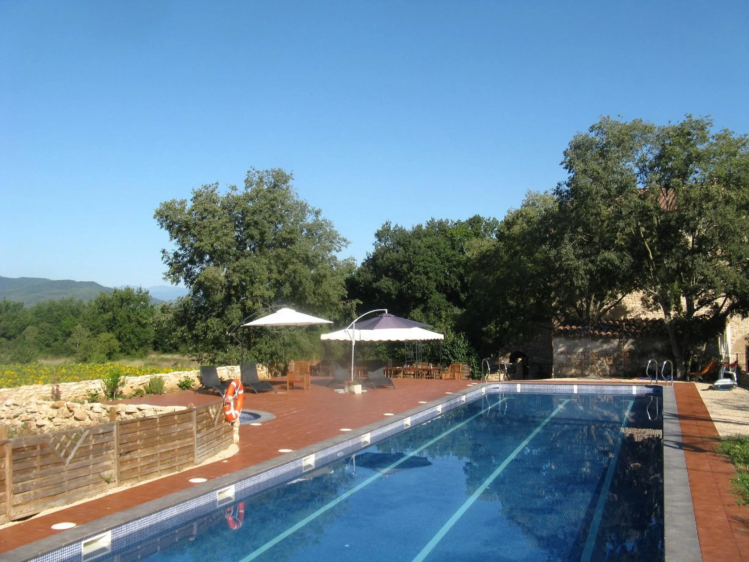 Swimming pool in Hotel Mas Pelegri