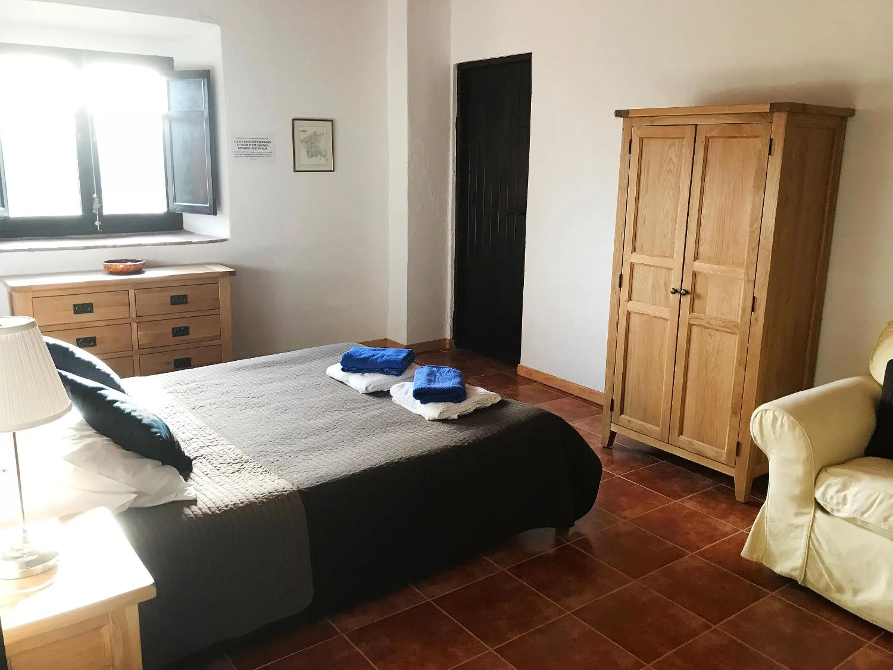 Bedroom, Bed in Hotel Mas Pelegri