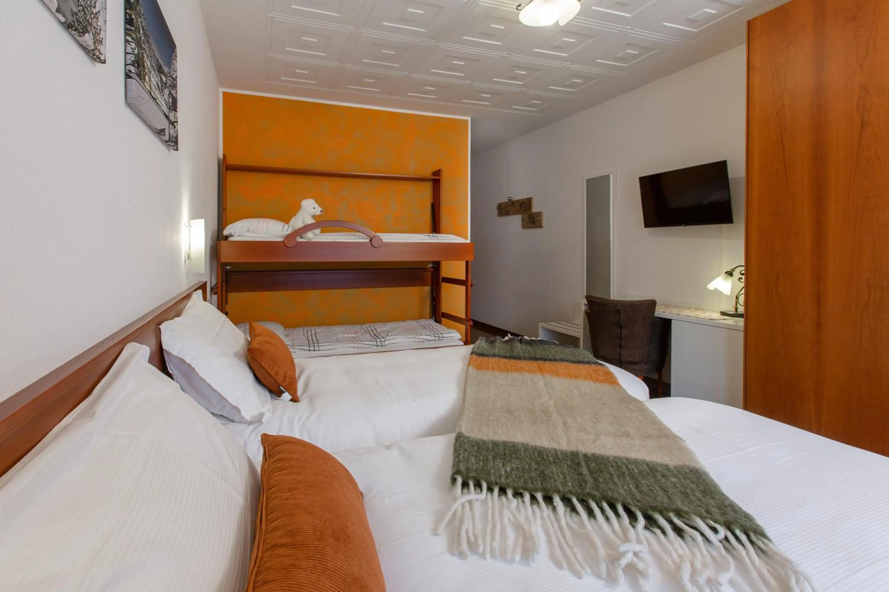 Bed in Hotel Biancospino