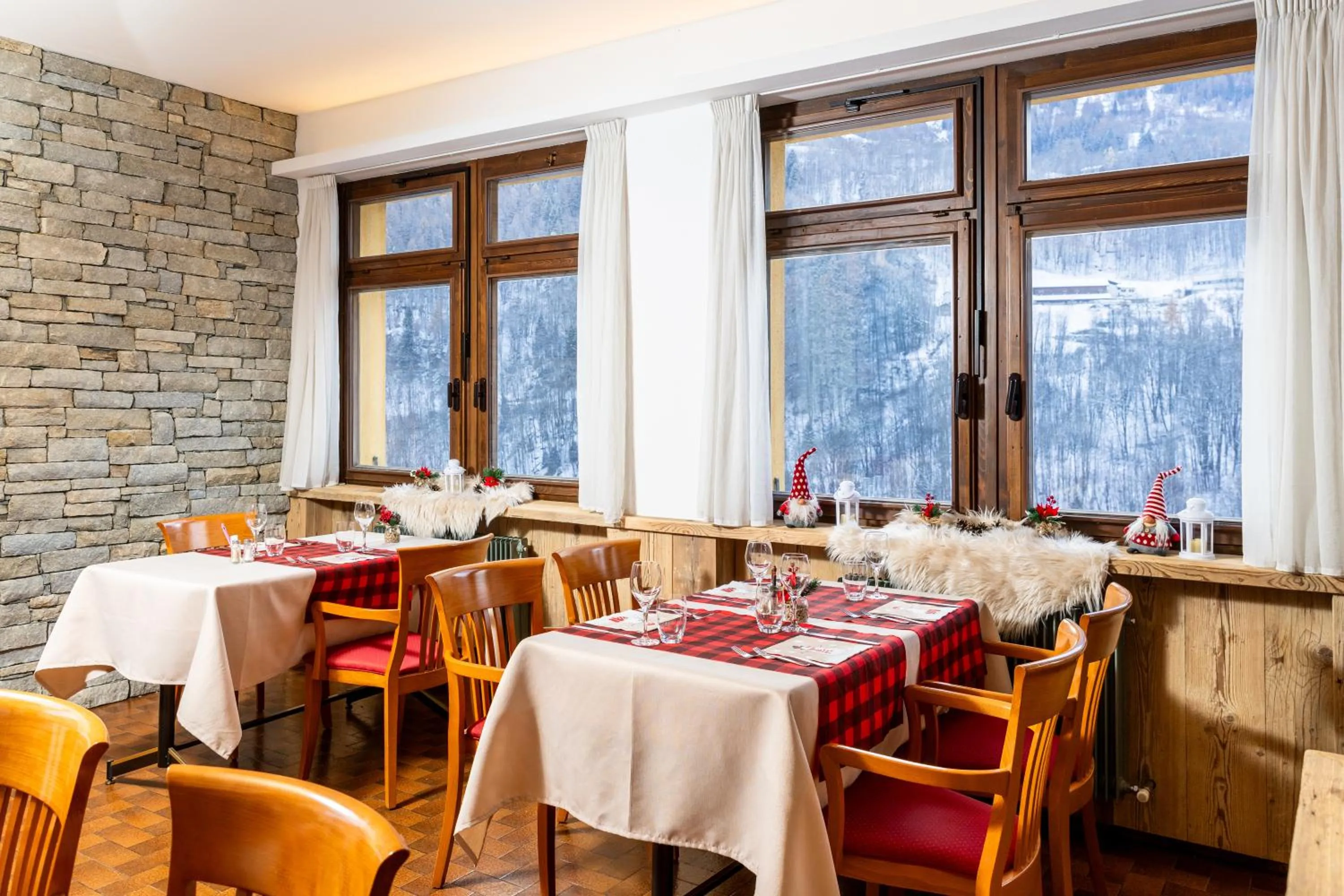 Restaurant/places to eat in Hotel Biancospino