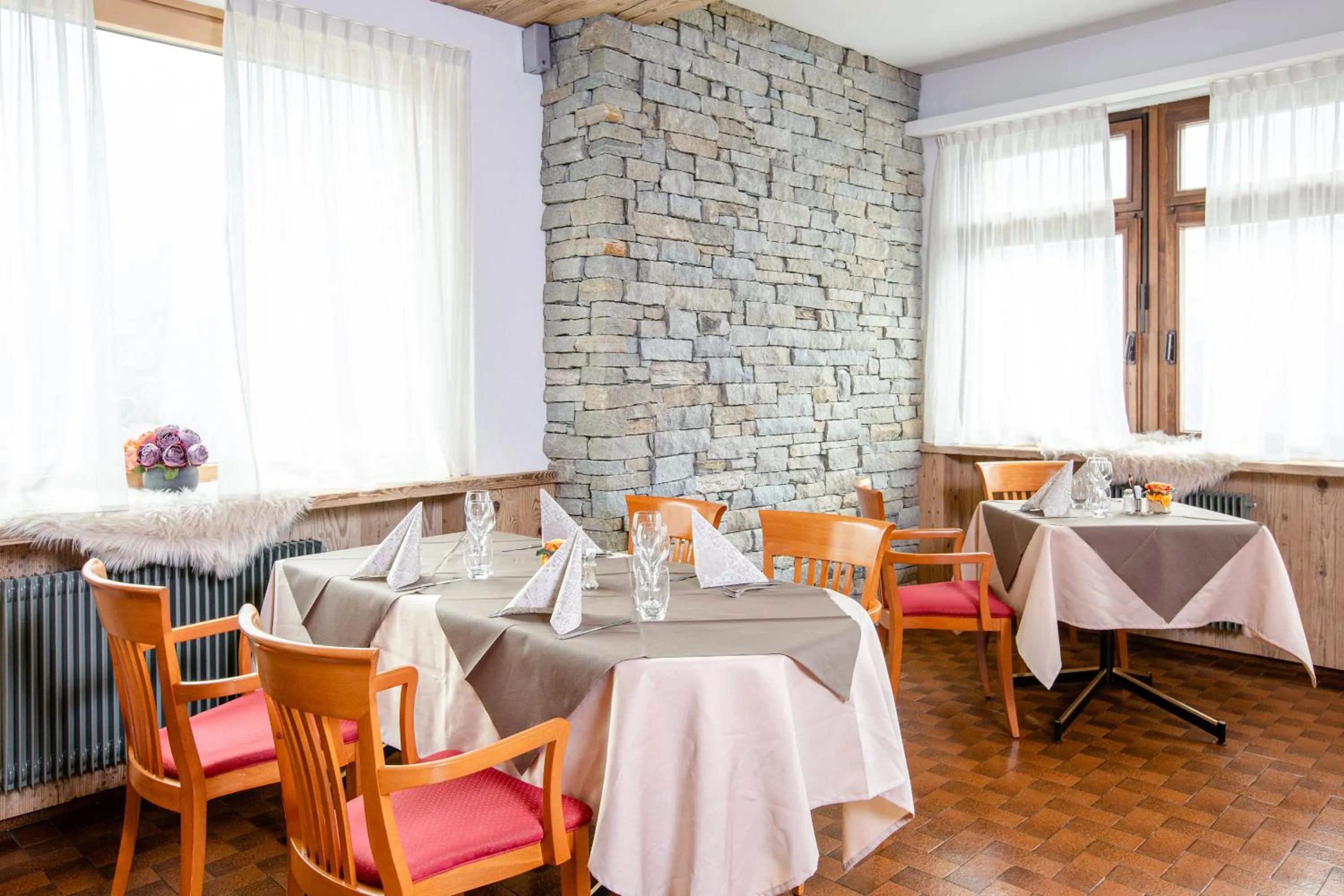 Restaurant/places to eat in Hotel Biancospino
