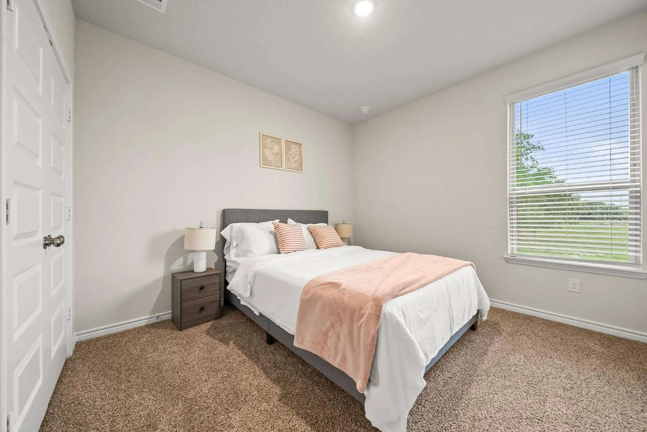 Luxurious 4 Bed Duplex Getaway!