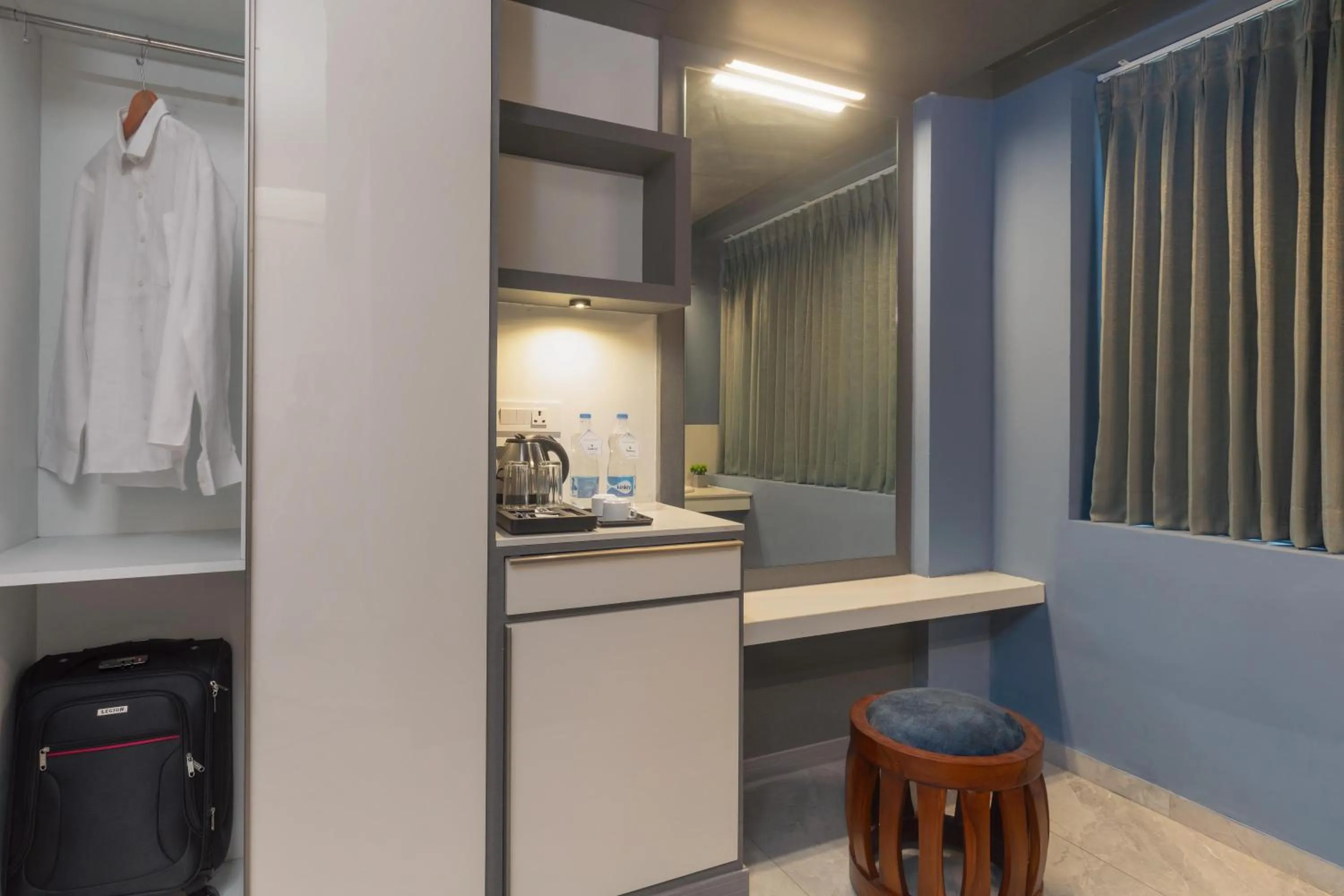 Area and facilities in The Emerald