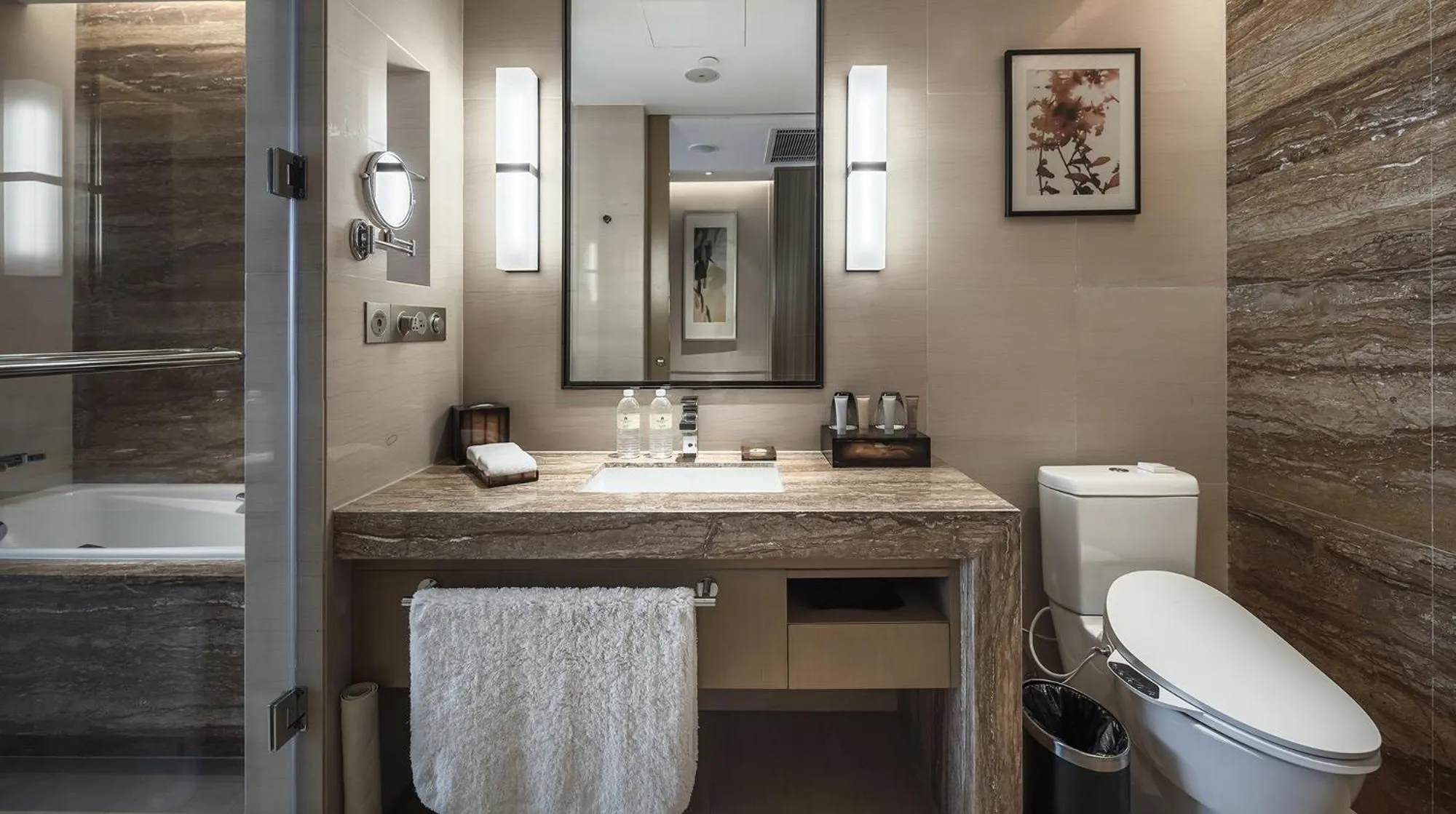 Shower in Hotel Nikko Suzhou