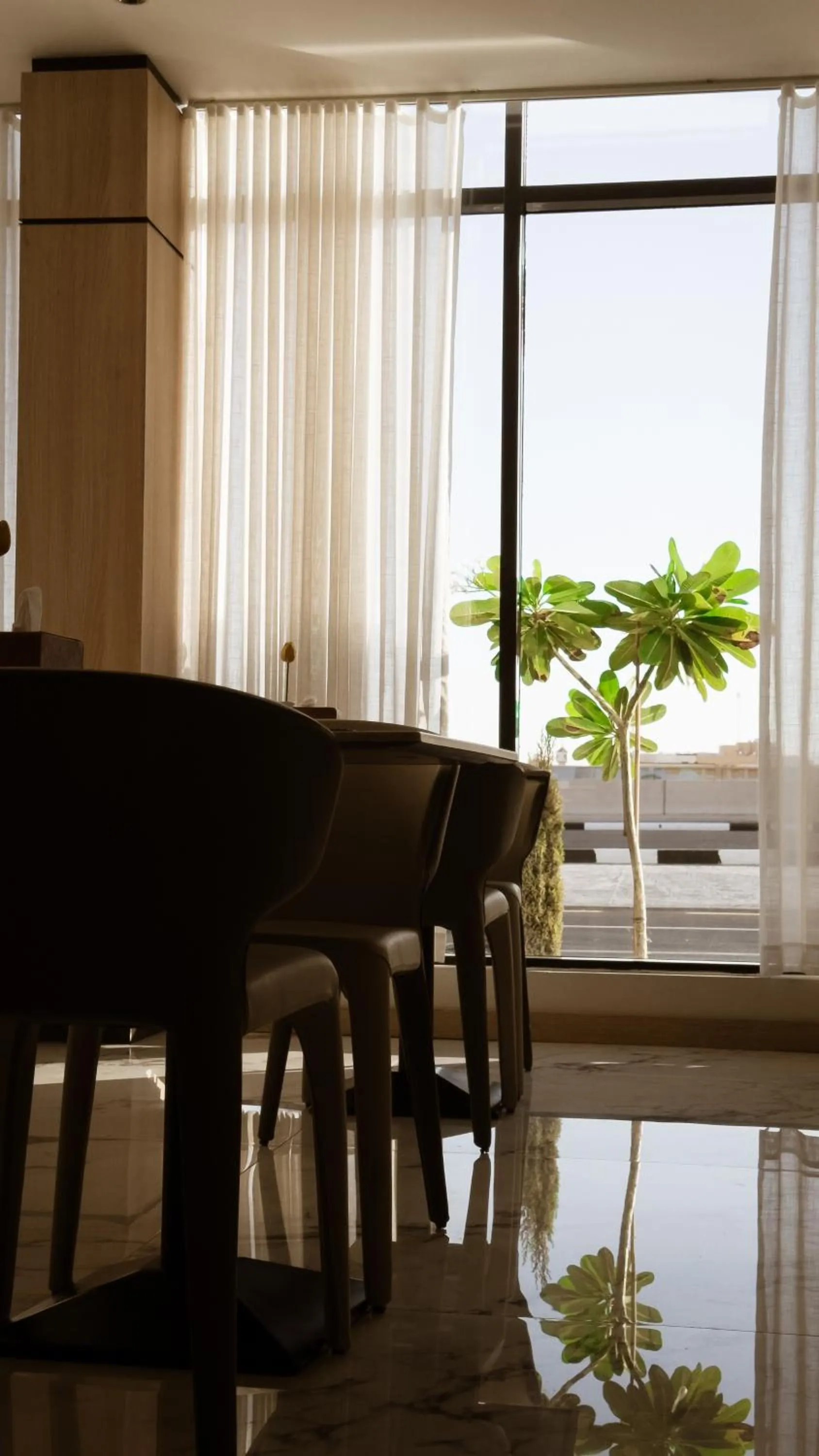 Restaurant/places to eat in Ayas Hotel