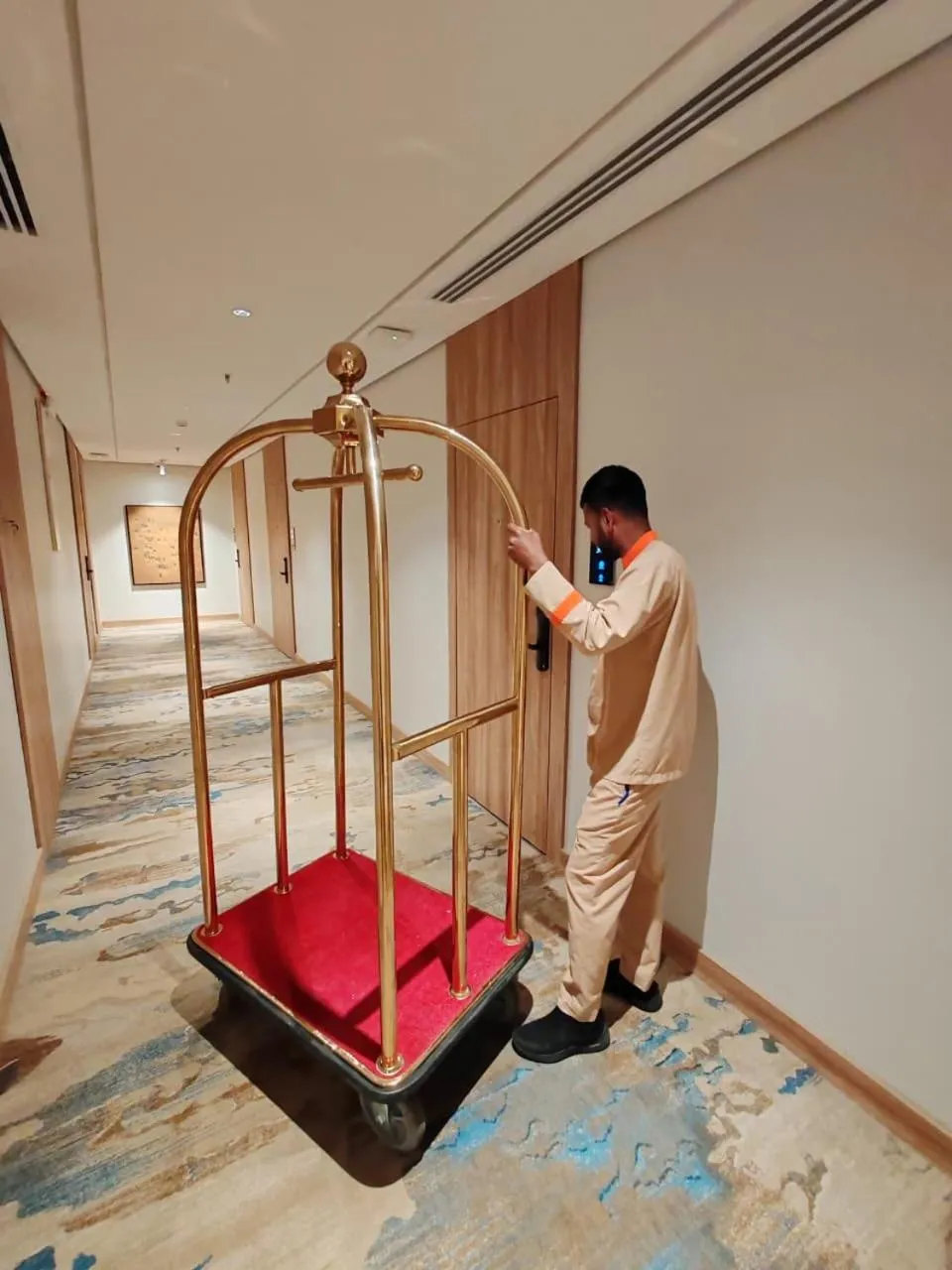 Bed in Ayas Hotel