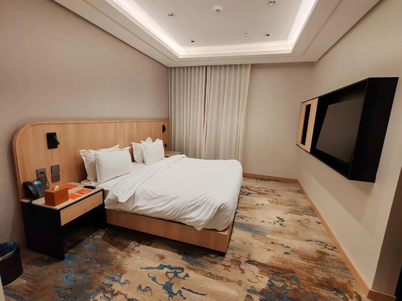 Bed in Ayas Hotel