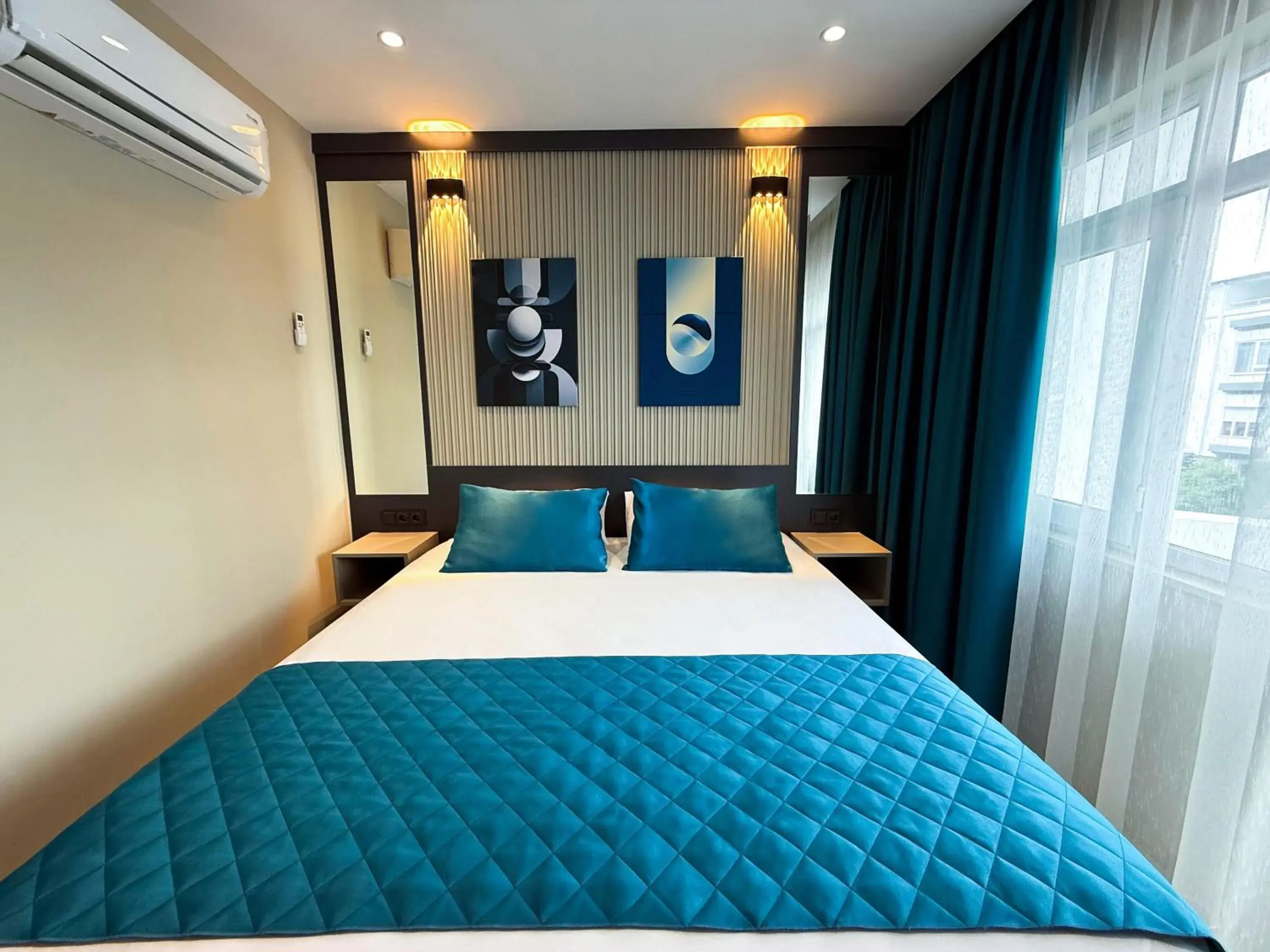 Double Room with Balcony in Sky Luxe Hotel Konyaaltı Double Room with Balcony in Sky Luxe Hotel Konyaaltı