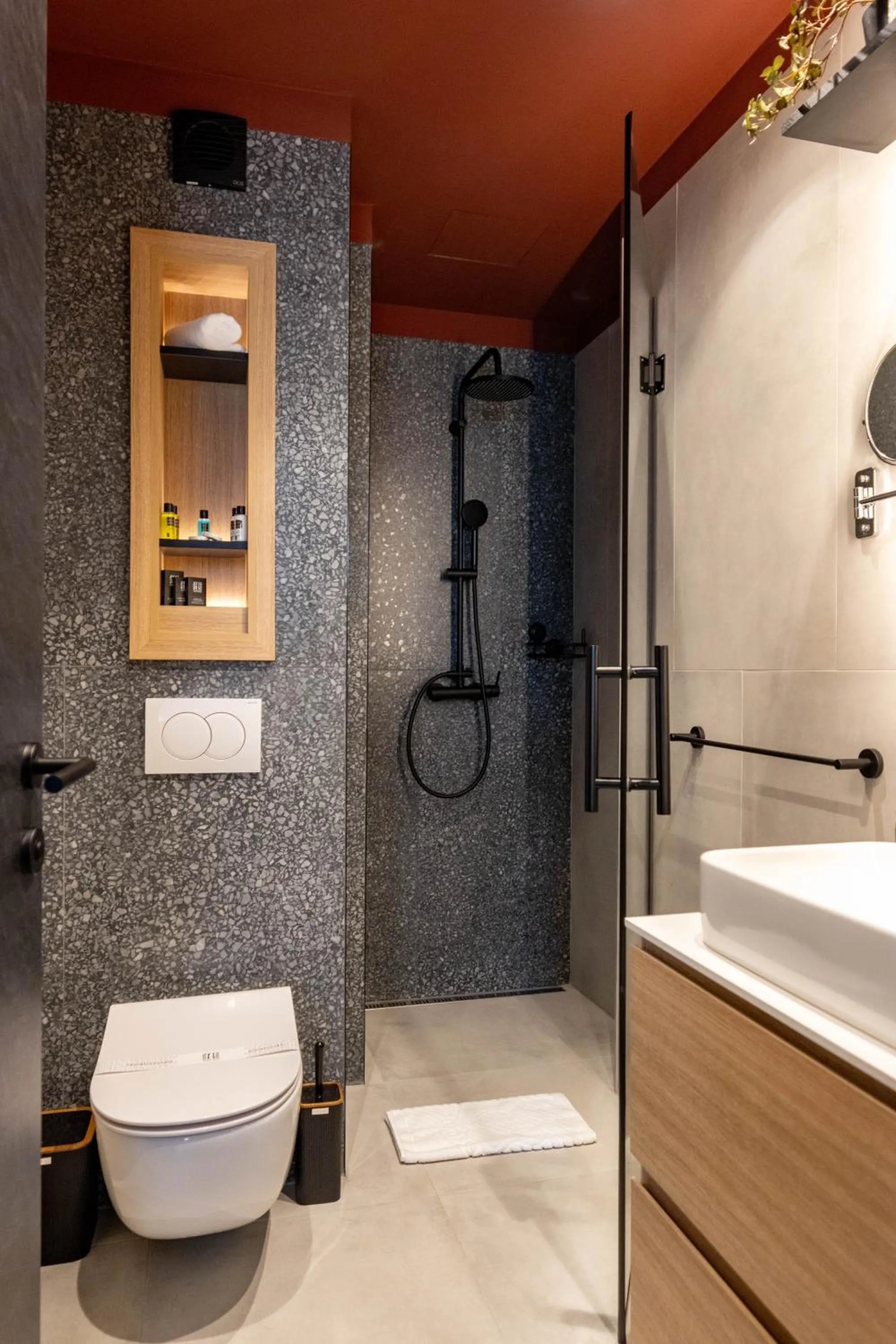 Shower in Hotel Helm
