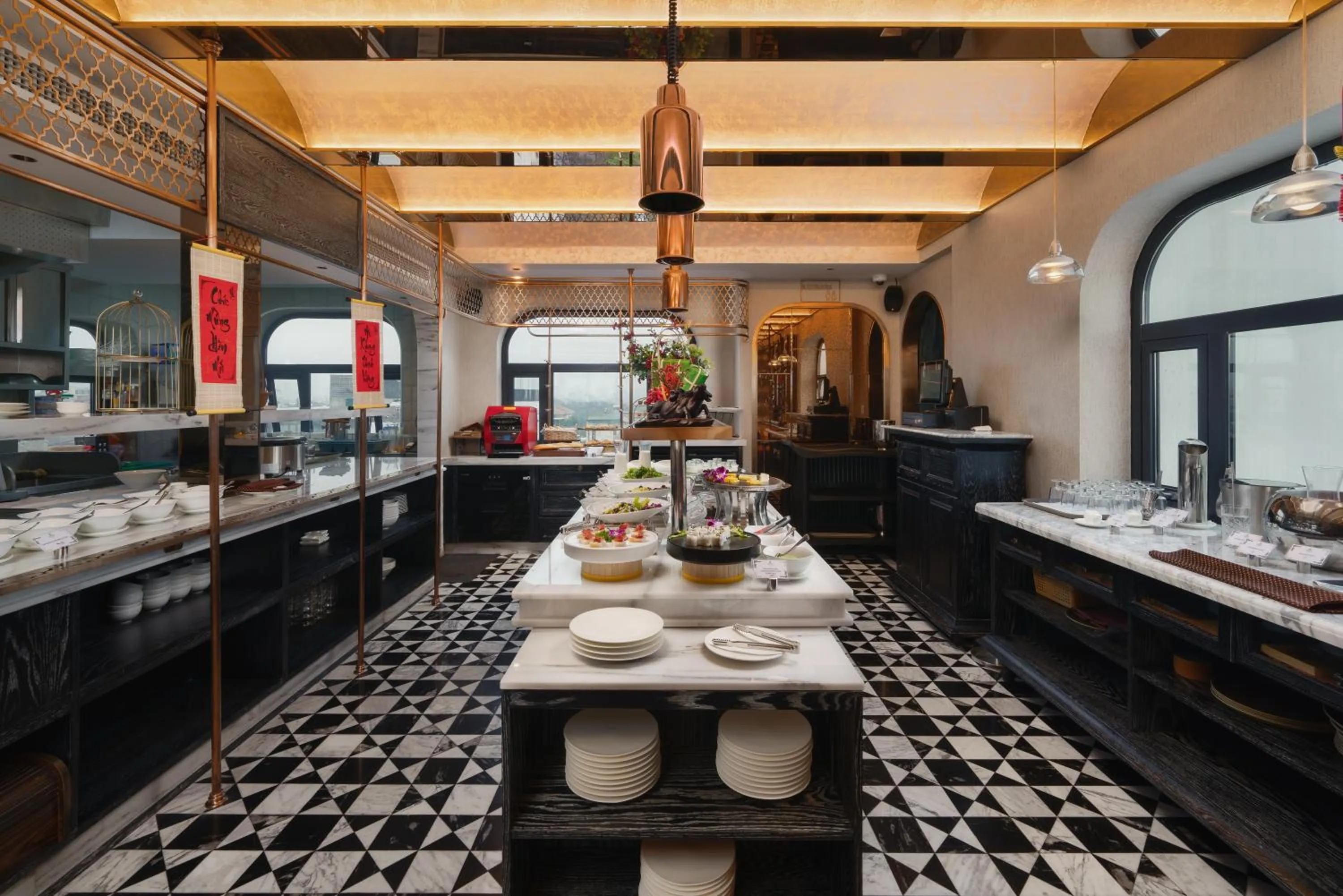 Restaurant/places to eat in Peridot Gallery Classic Hotel