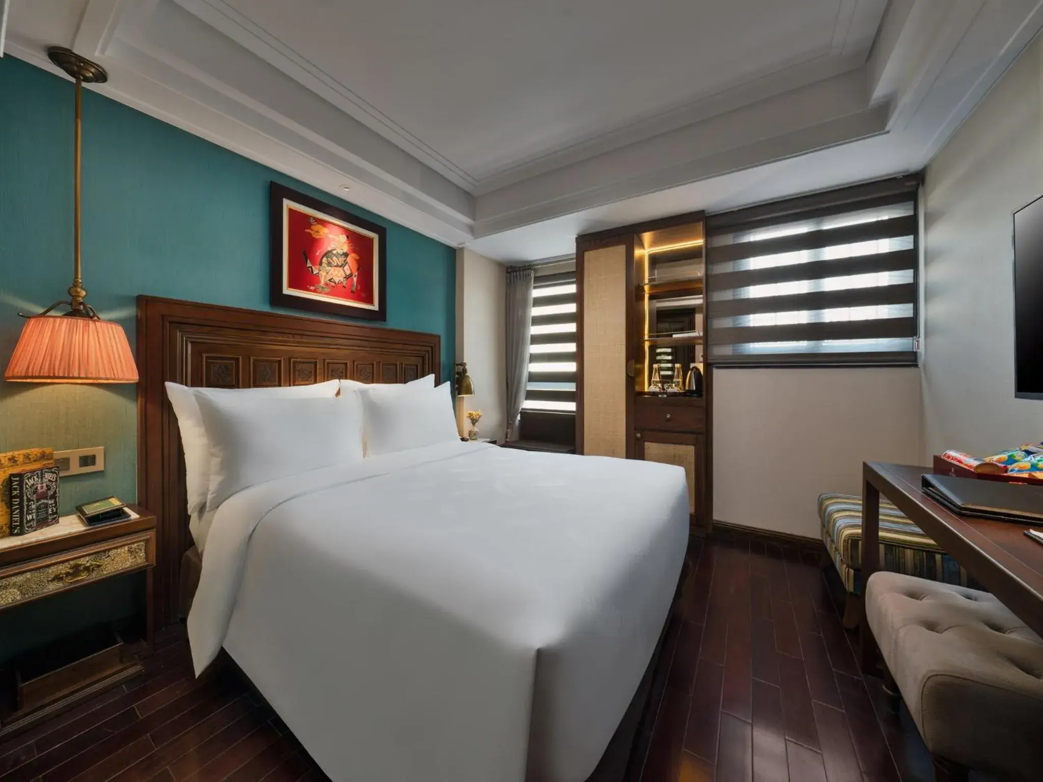 View (from property/room), Bed in Peridot Gallery Classic Hotel View (from property/room), Bed in Peridot Gallery Classic Hotel