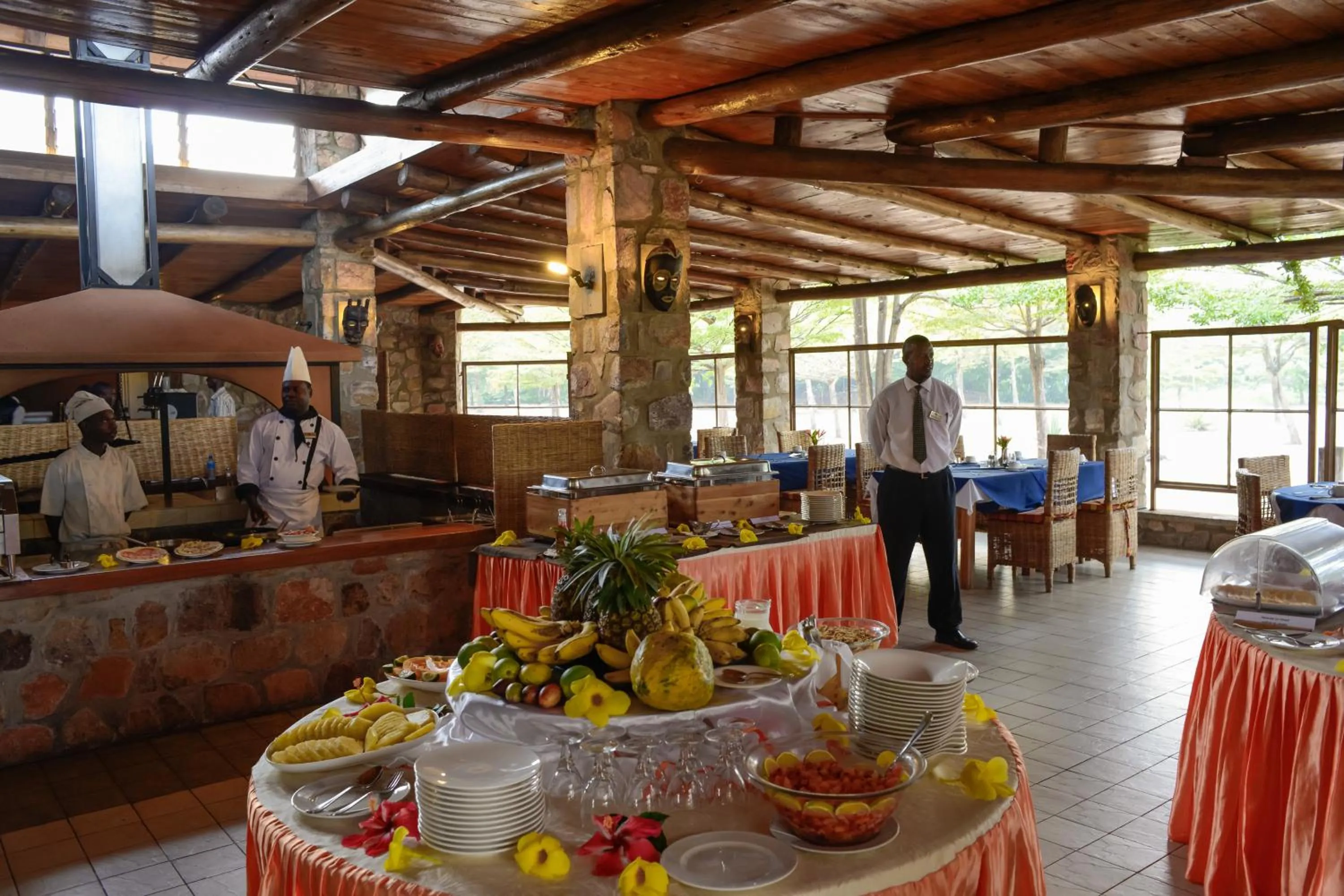 Restaurant/places to eat in Hotel Club du Lac Tanganyika