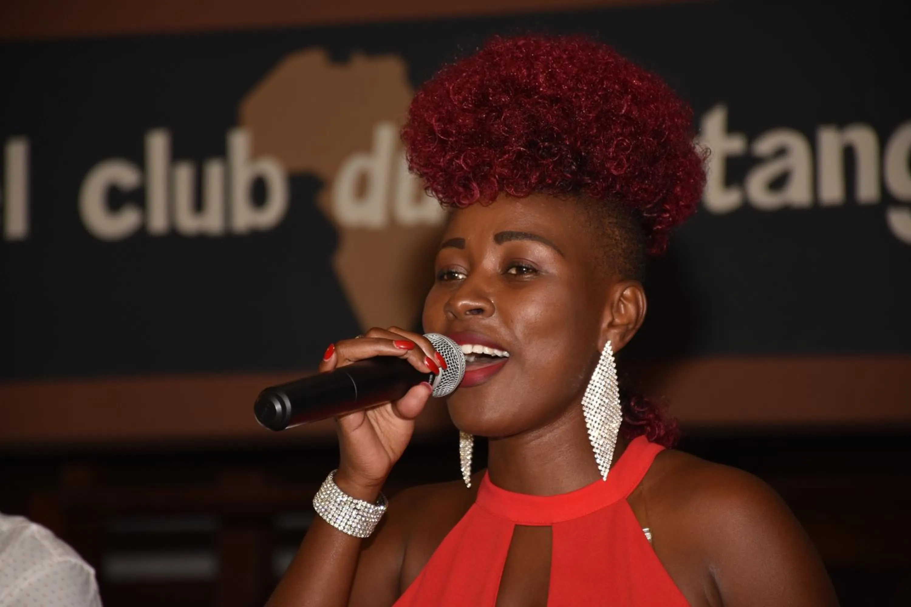 Karaoke in Hotel Club du Lac Tanganyika