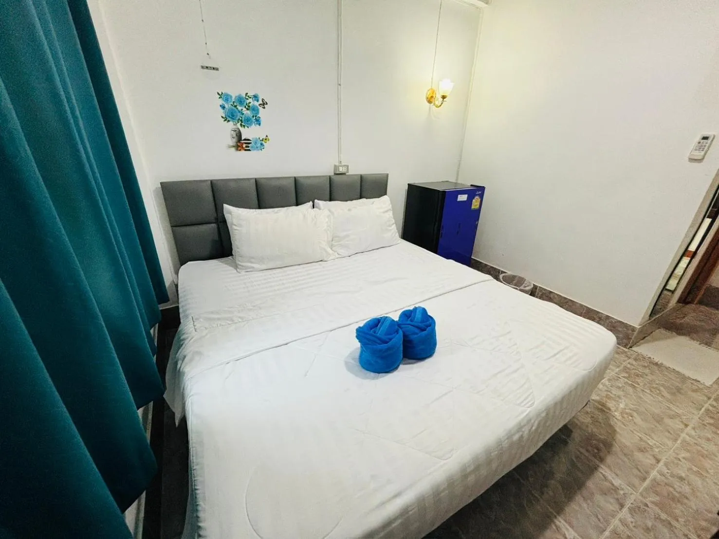 Bed in Miss Hong House