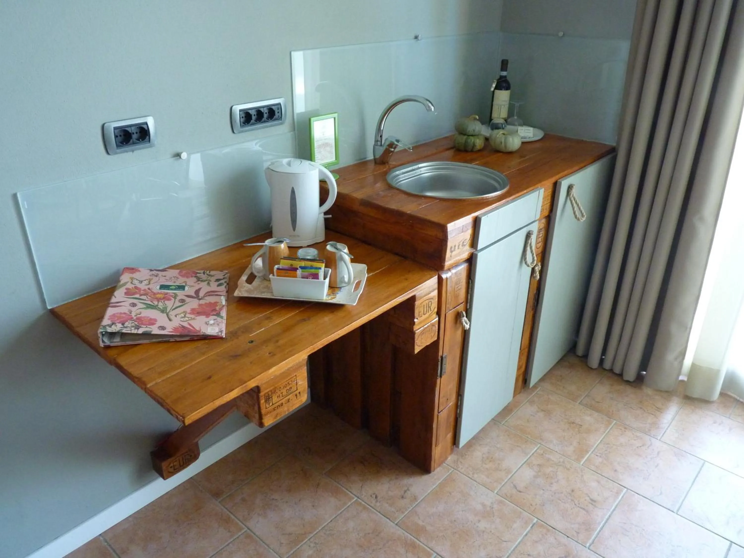 hair dresser in Ca'Luna Guest House