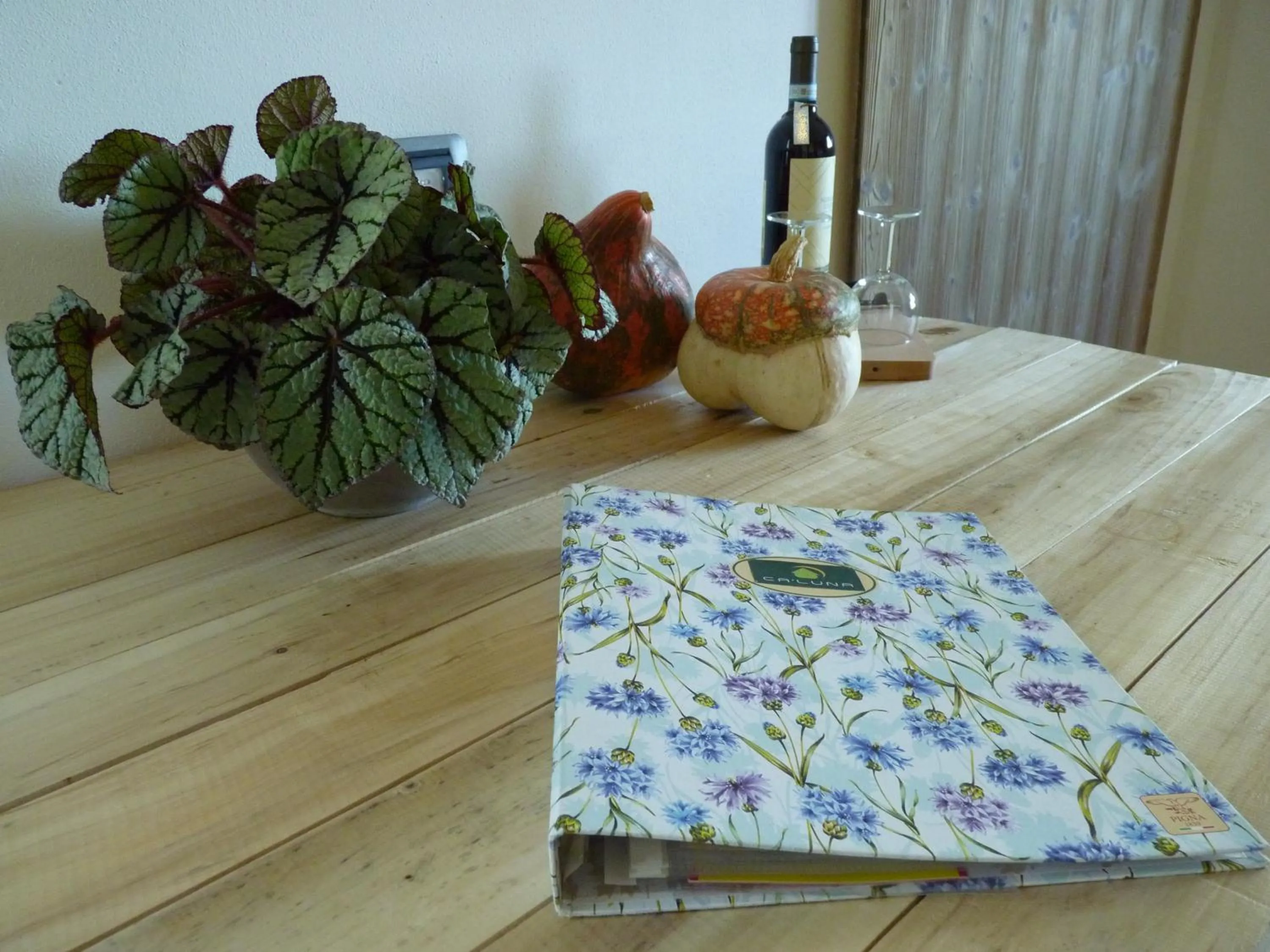 Decorative detail in Ca'Luna Guest House