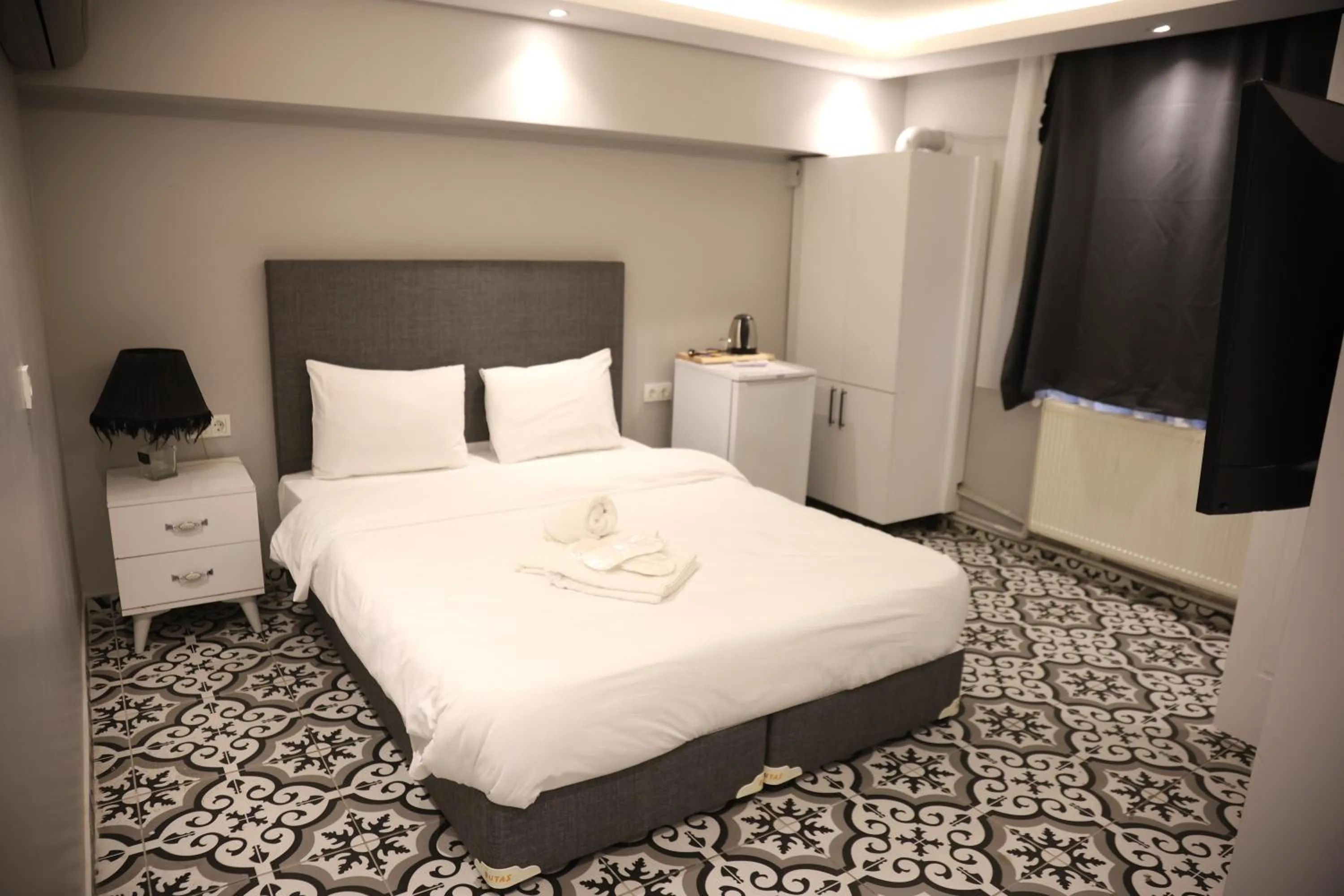 towels, Bed in Brk Dream Suites Taksim
