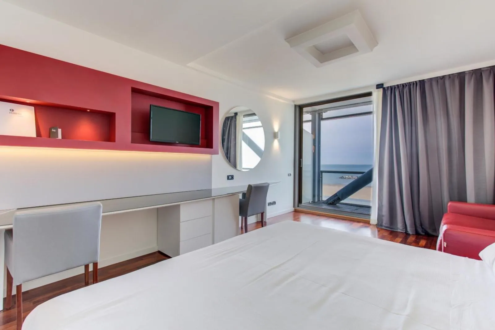 TV and multimedia, Bed in Kursaal Hotel