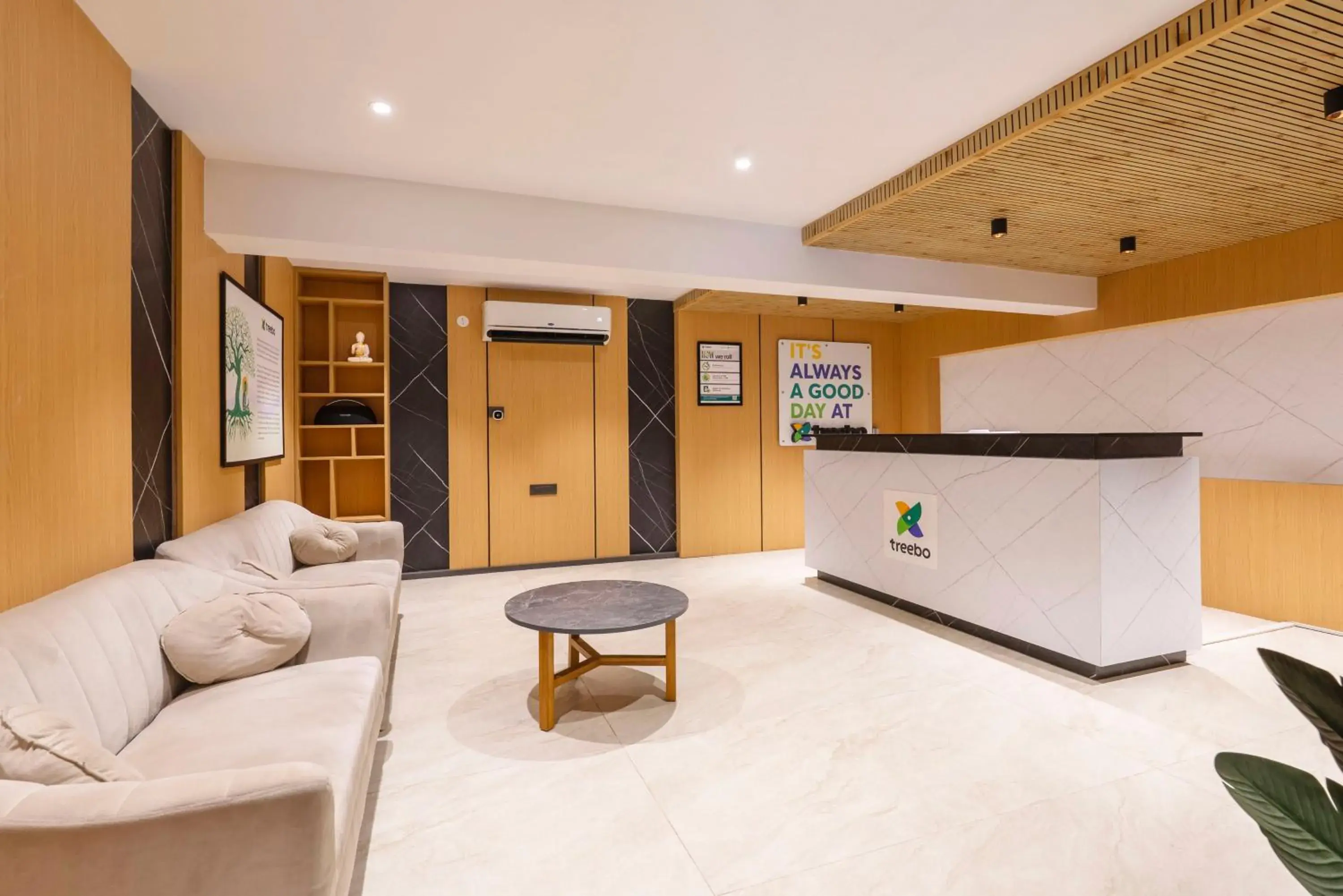 Lobby or reception in Treebo Premium Taara Lobby or reception in Treebo Premium Taara
