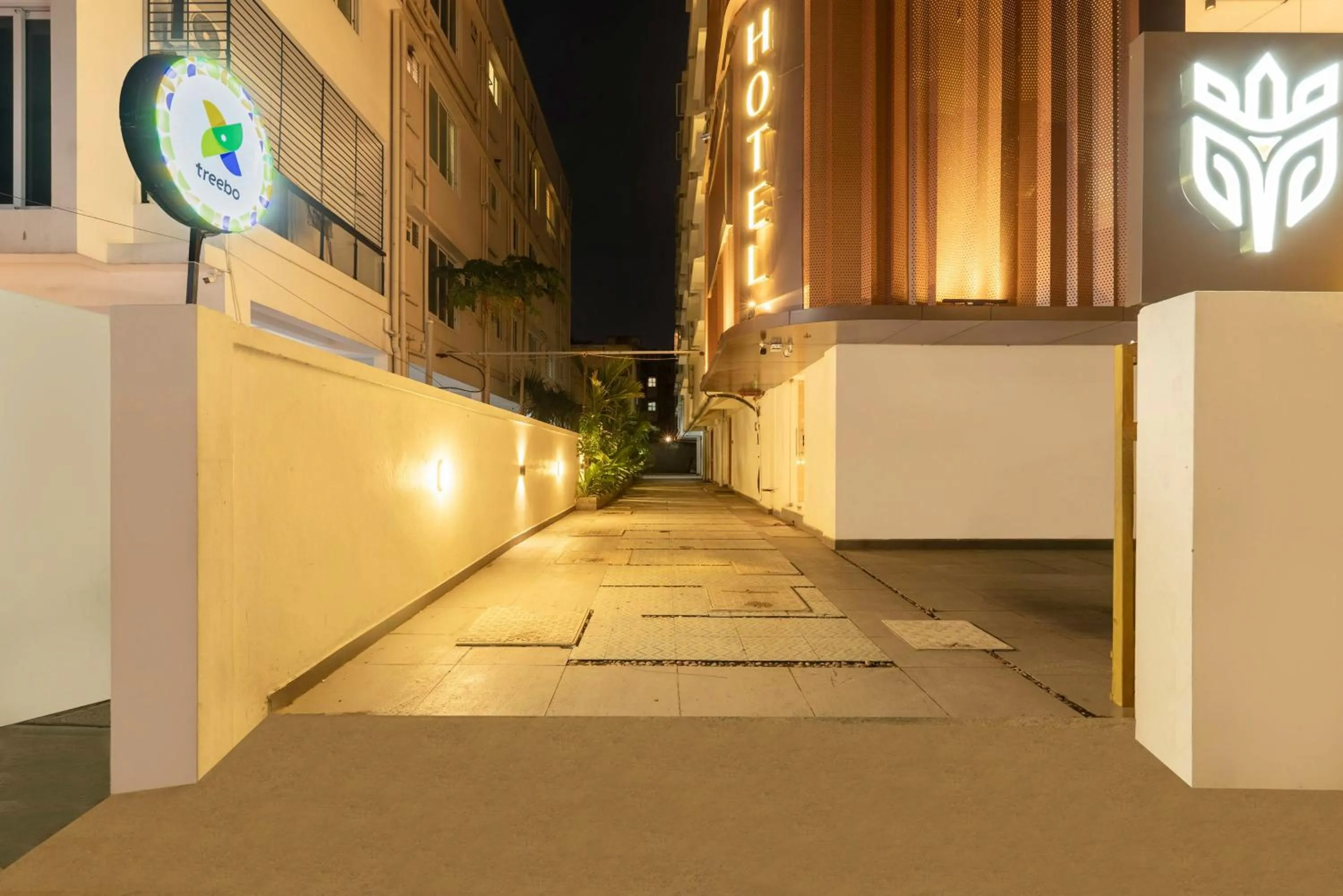 Facade/entrance in Treebo Premium Taara