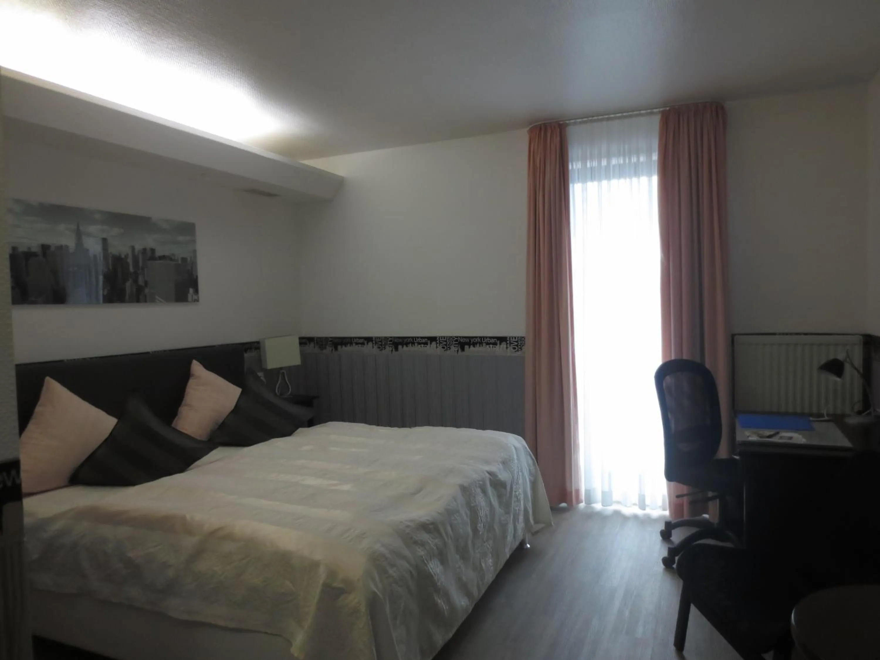 Bedroom, Bed in Hotel Corsten