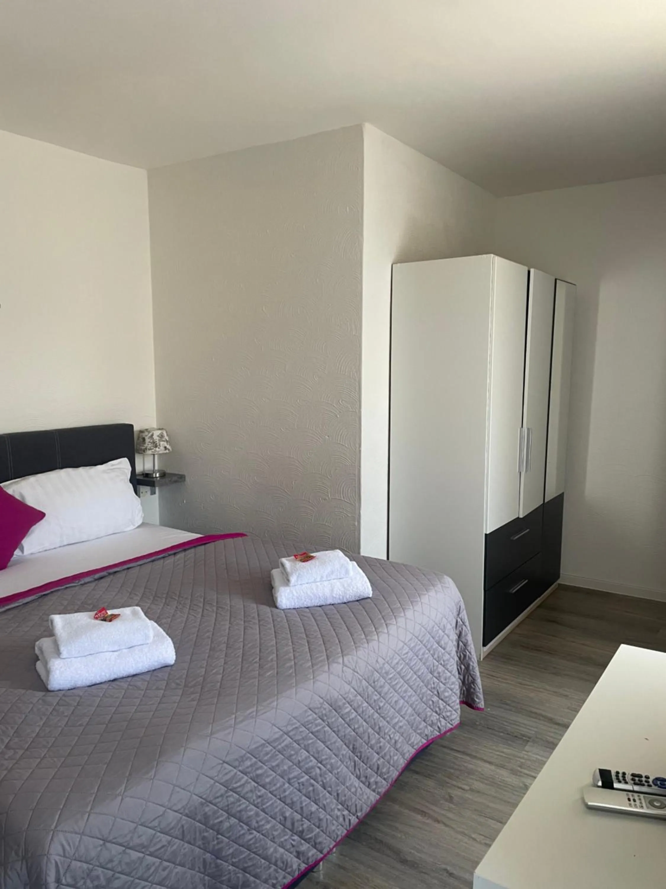 Photo of the whole room, Bed in Hotel Corsten