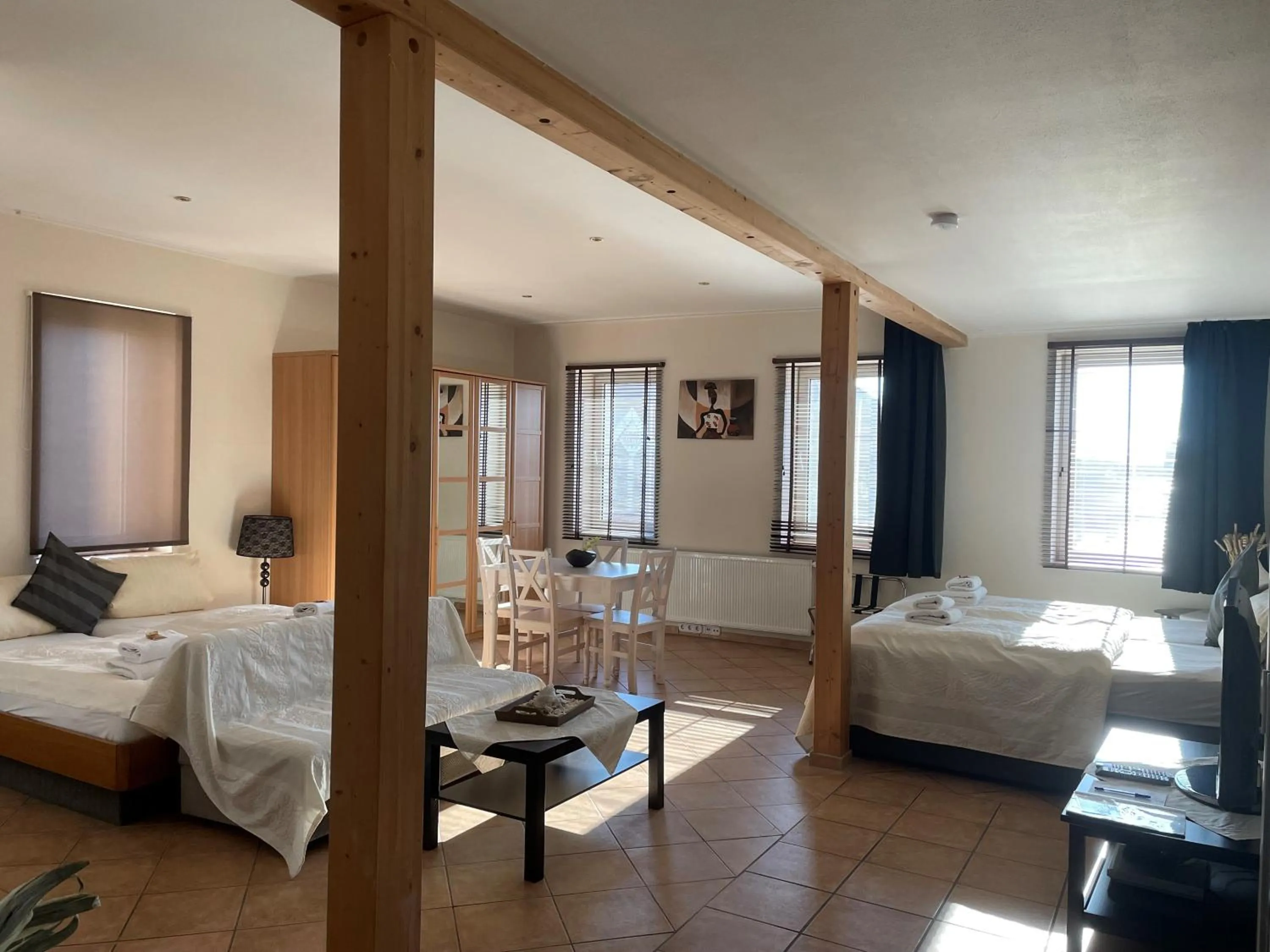 City view, Bed in Hotel Corsten