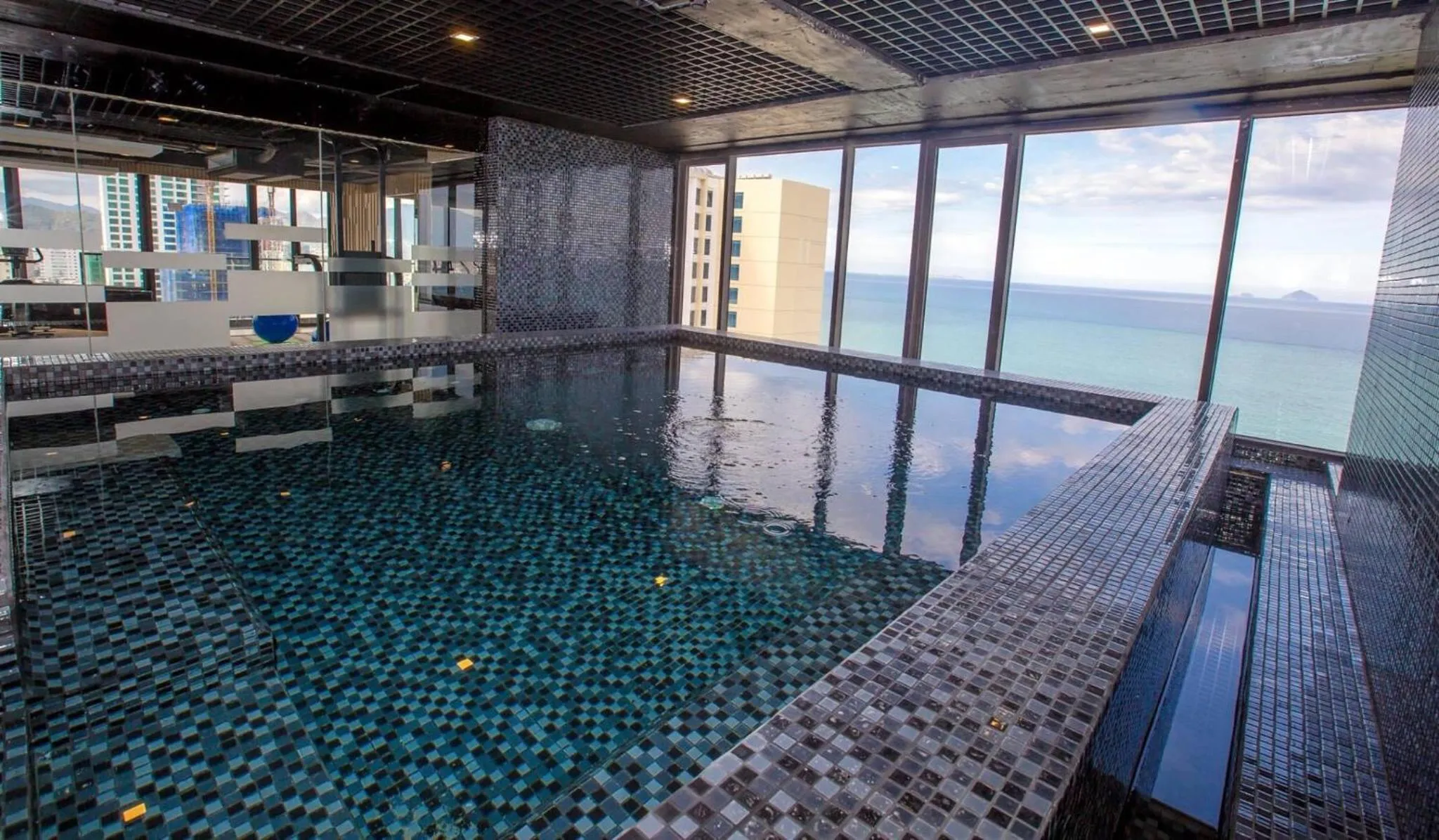 Swimming pool in Alana Nha Trang Beach Hotel
