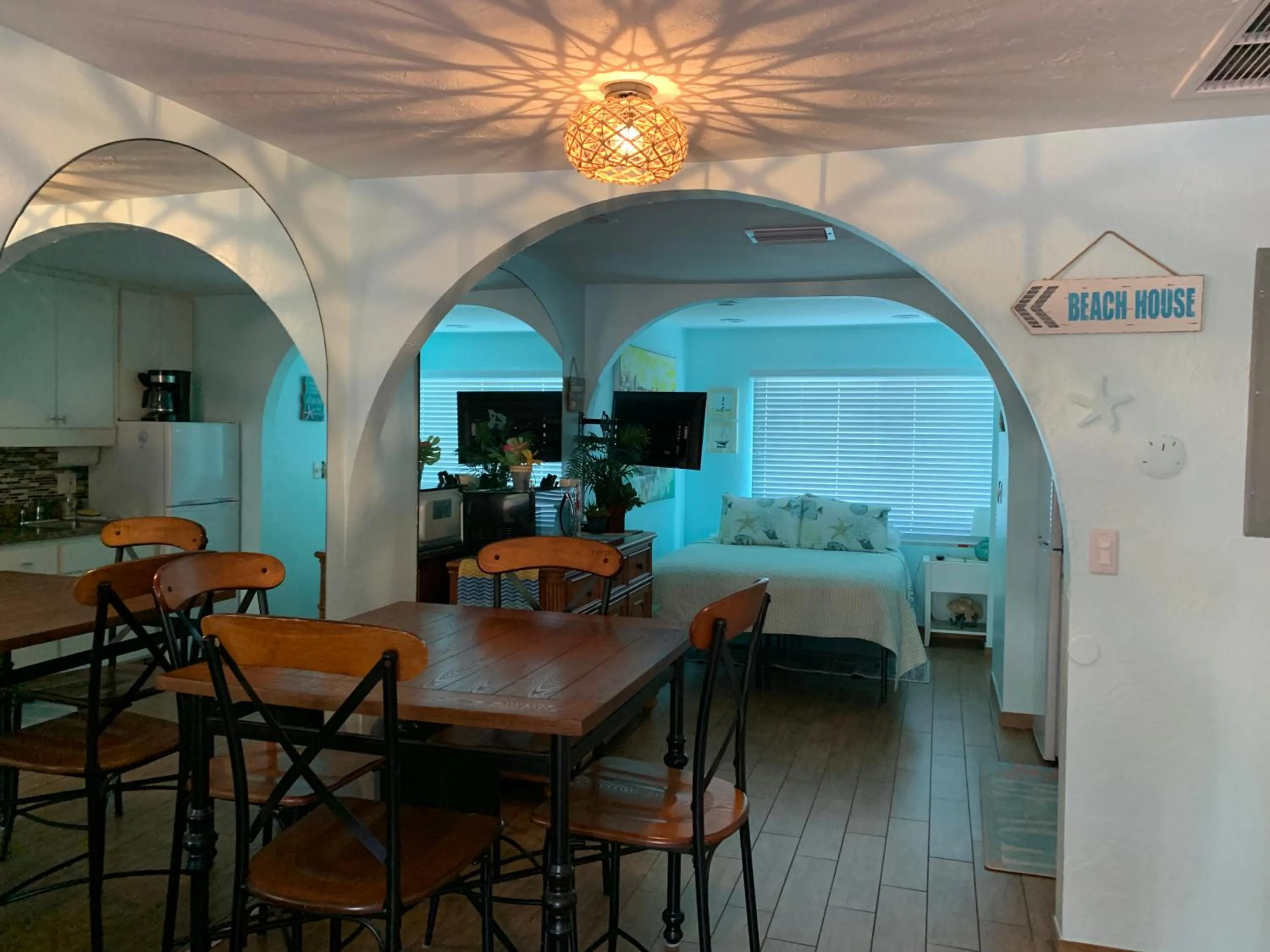 Dining area in Coquina Beach Club 109
