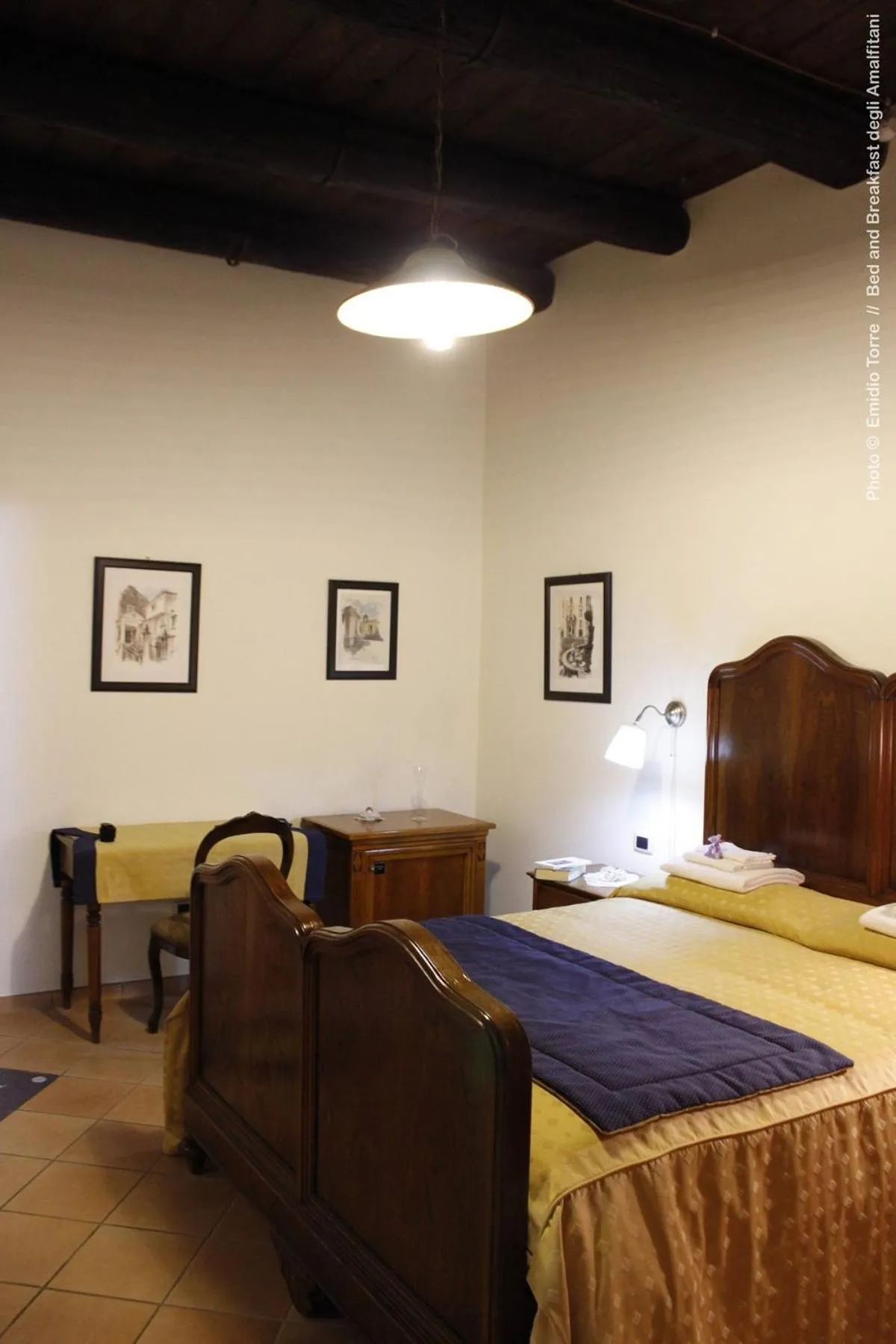 Photo of the whole room, Bed in B&B degli Amalfitani
