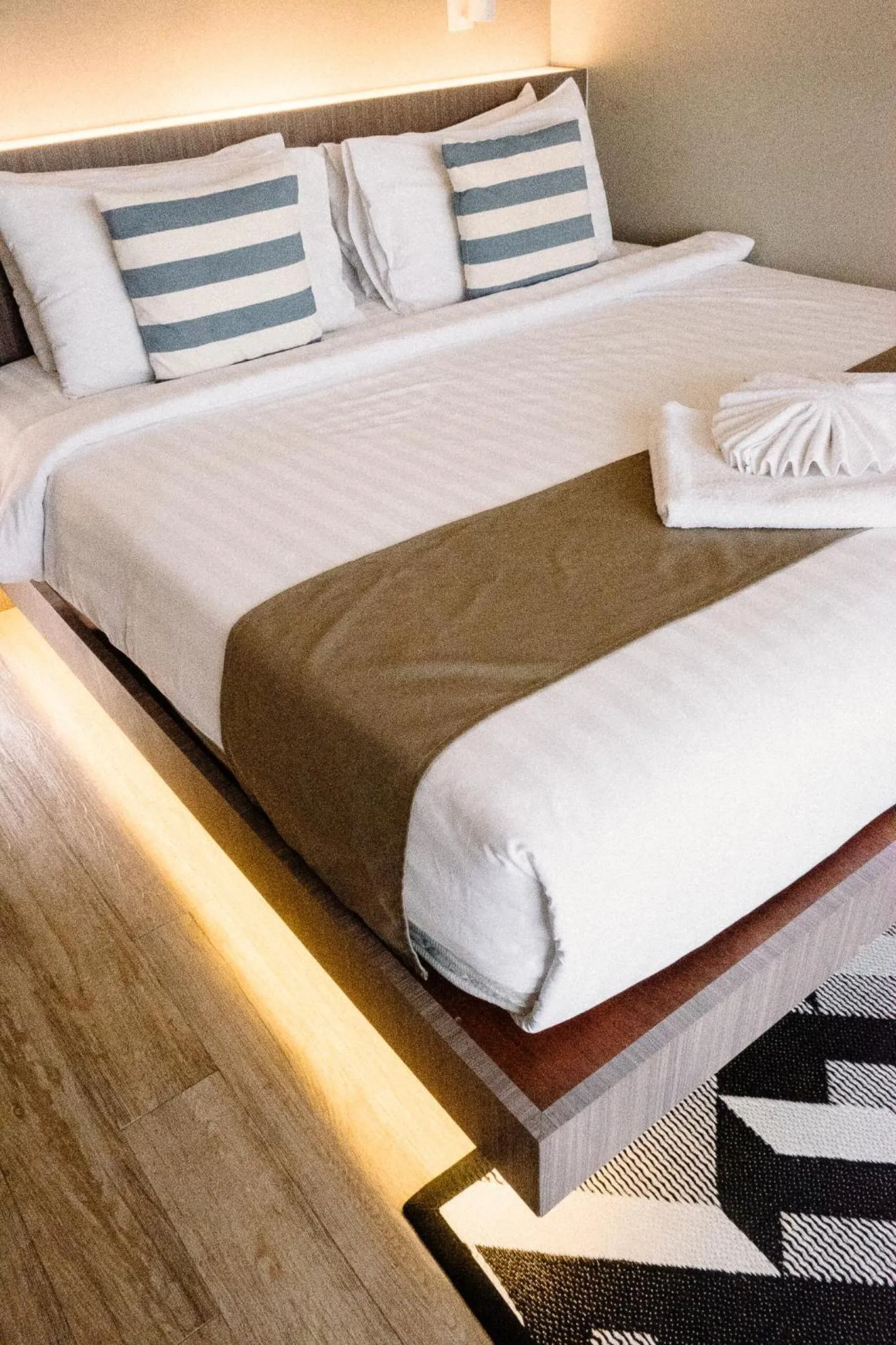 Bed in Baan Tah On The Sea