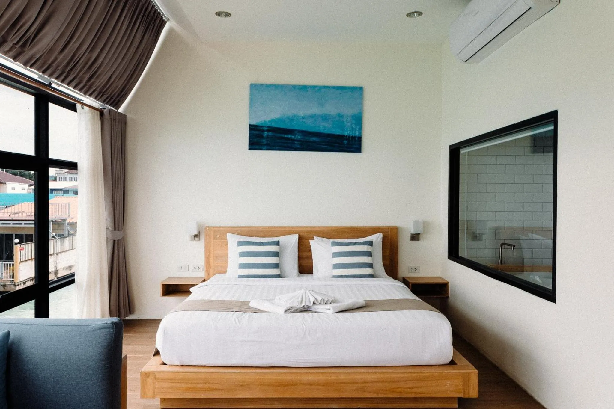 Bed in Baan Tah On The Sea