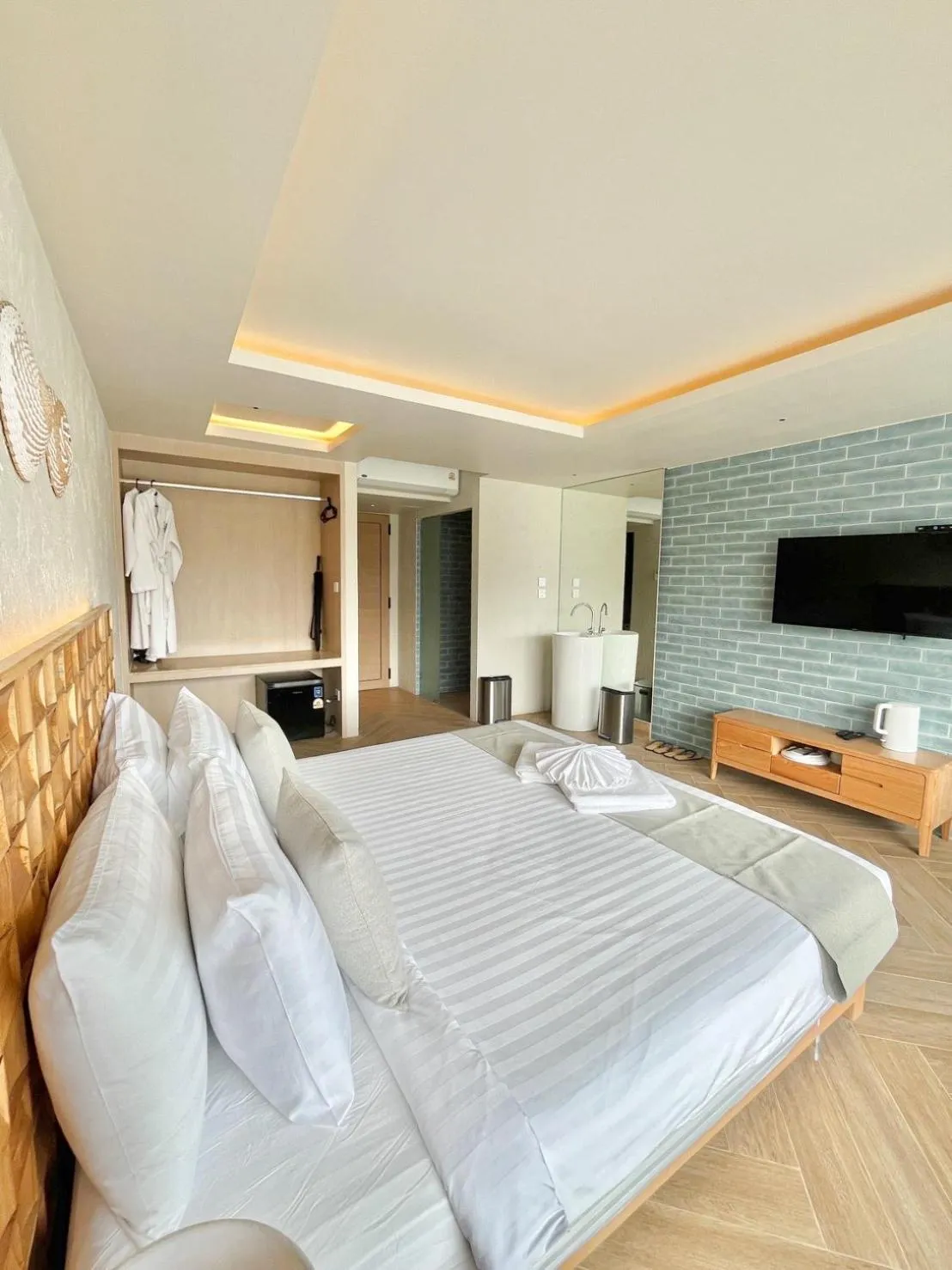 Bed in Baan Tah On The Sea