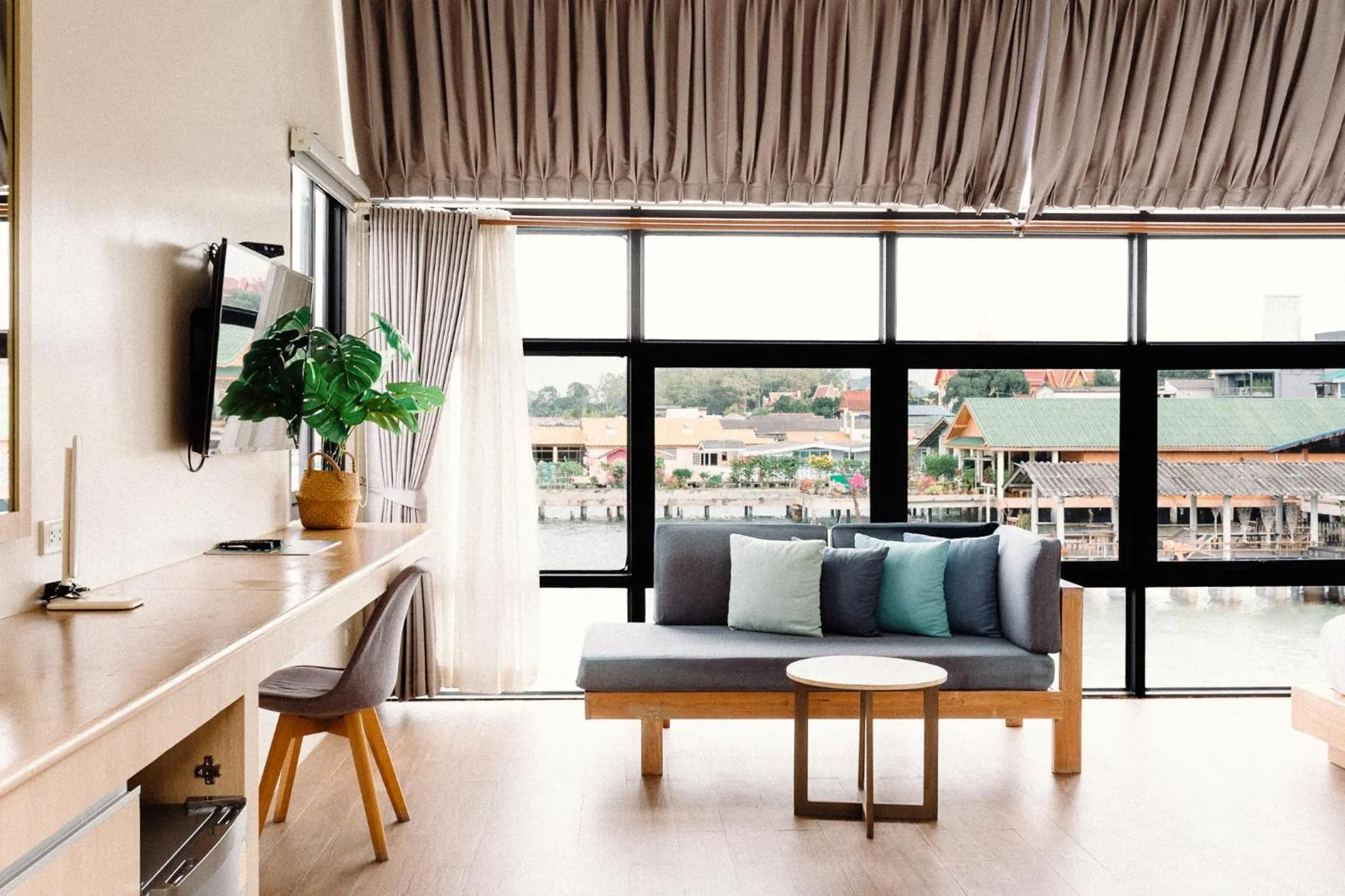 TV and multimedia in Baan Tah On The Sea