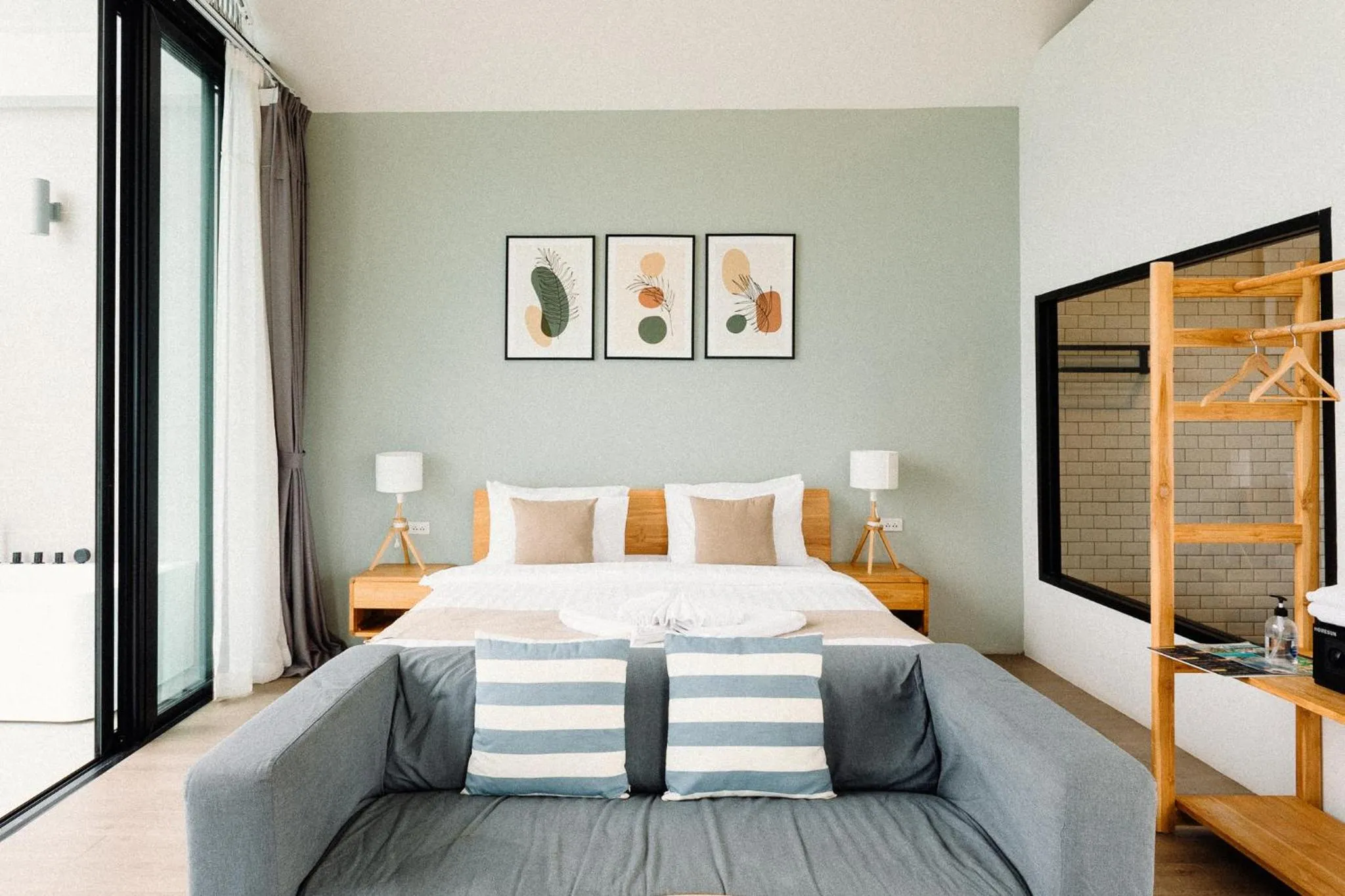 Bed in Baan Tah On The Sea