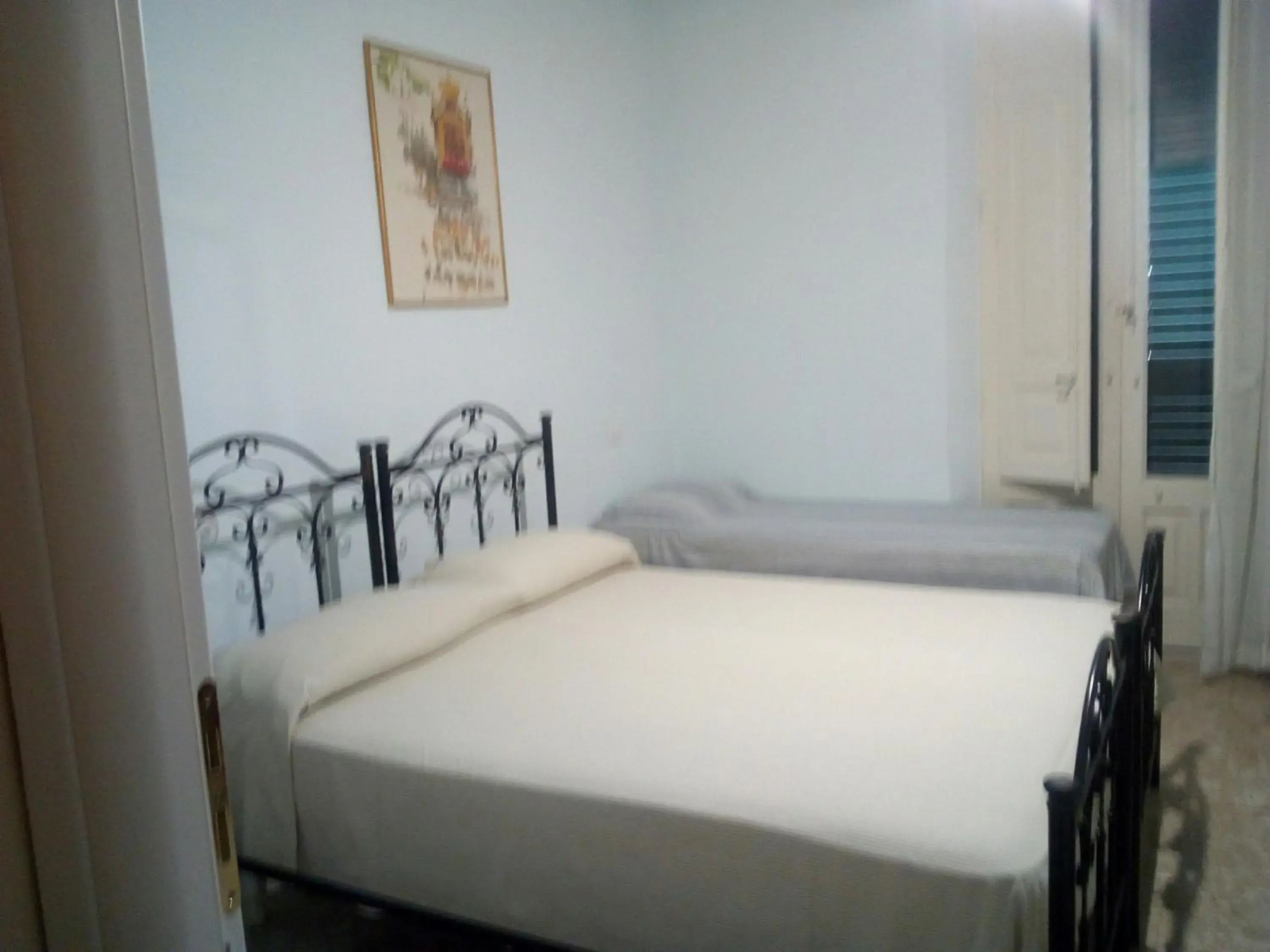 Triple Room with Private Bathroom in La Casa Di Ermelinda Triple Room with Private Bathroom in La Casa Di Ermelinda