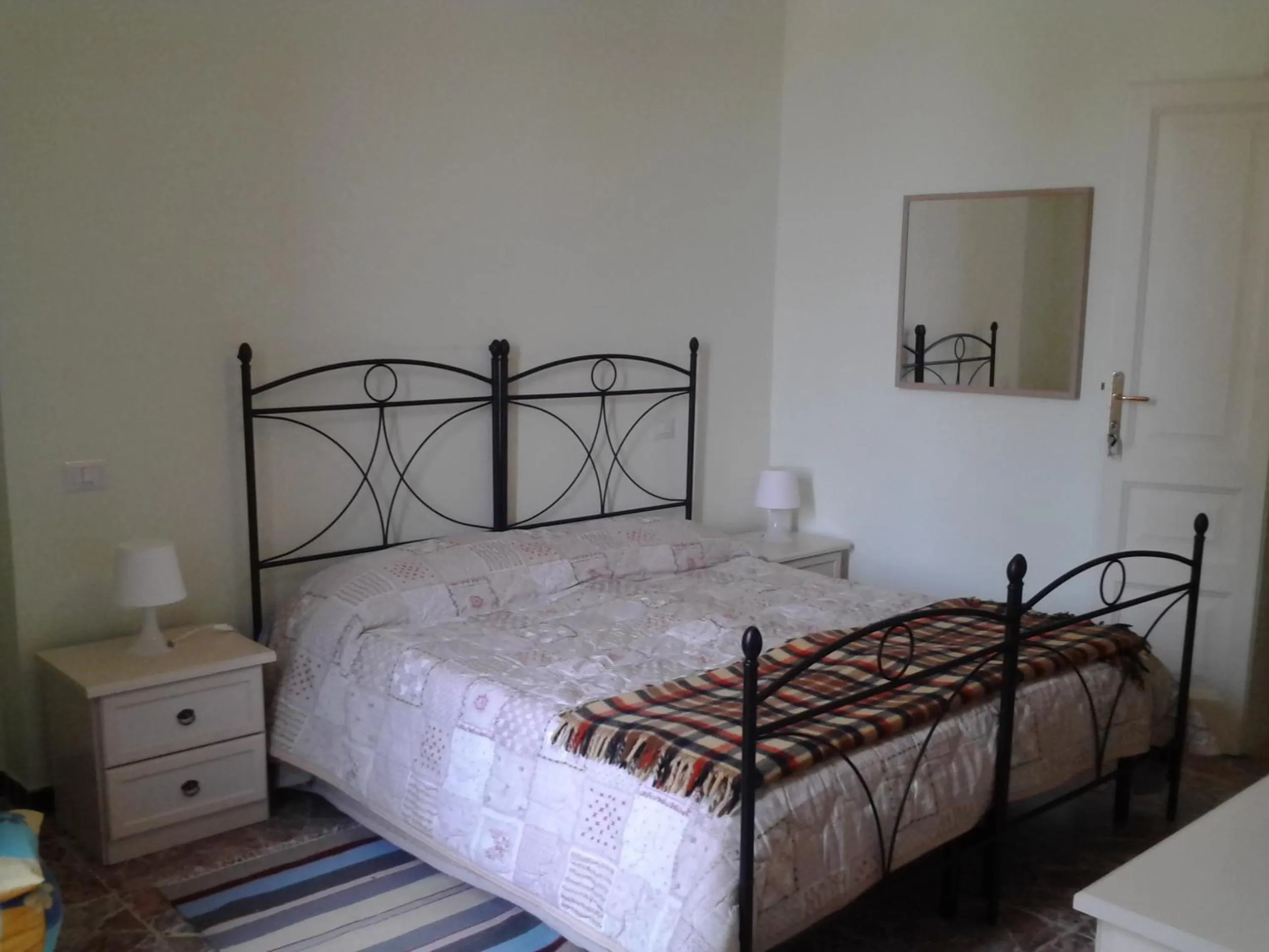 Photo of the whole room, Bed in La Casa Di Ermelinda