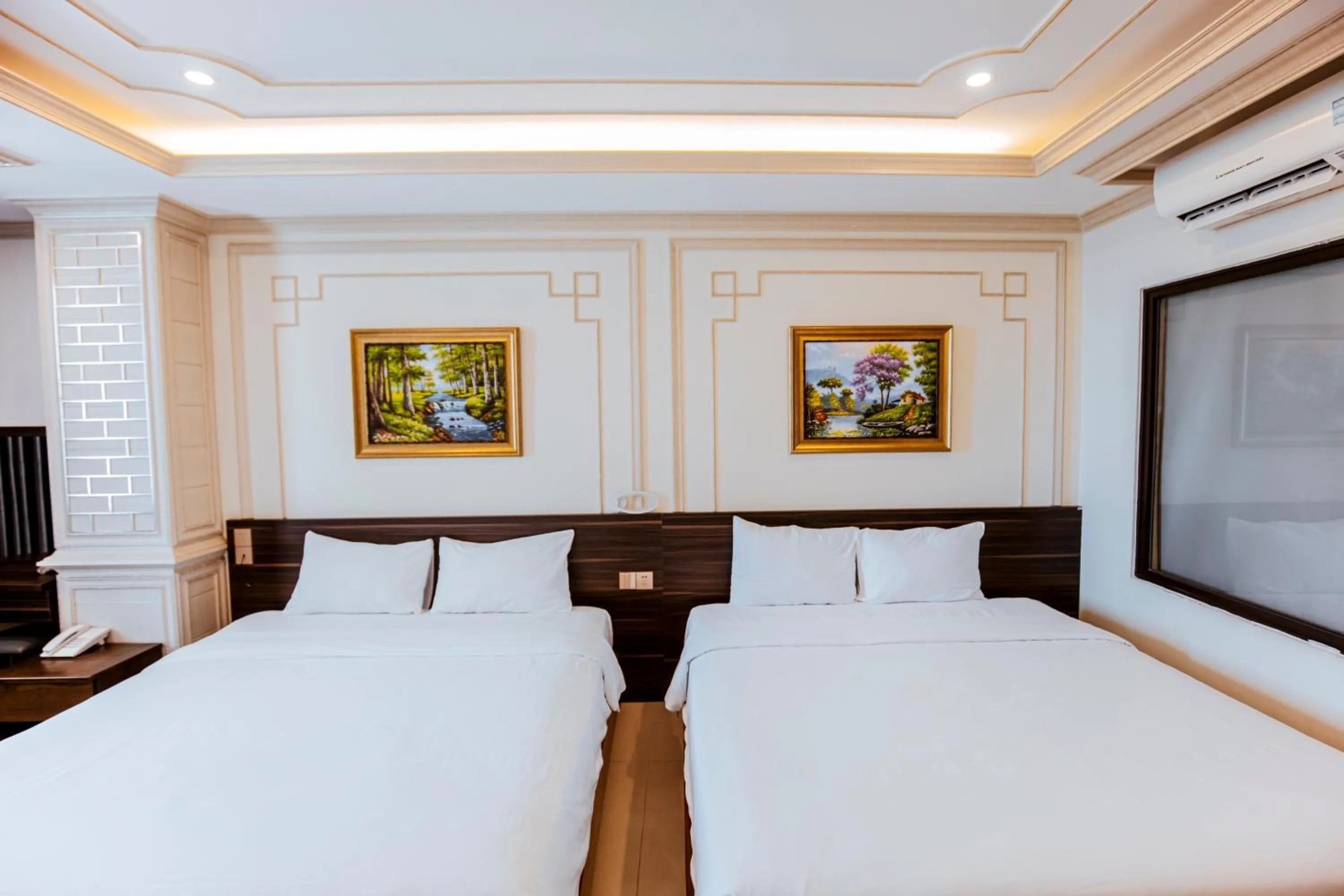 Bed in Sin OAE