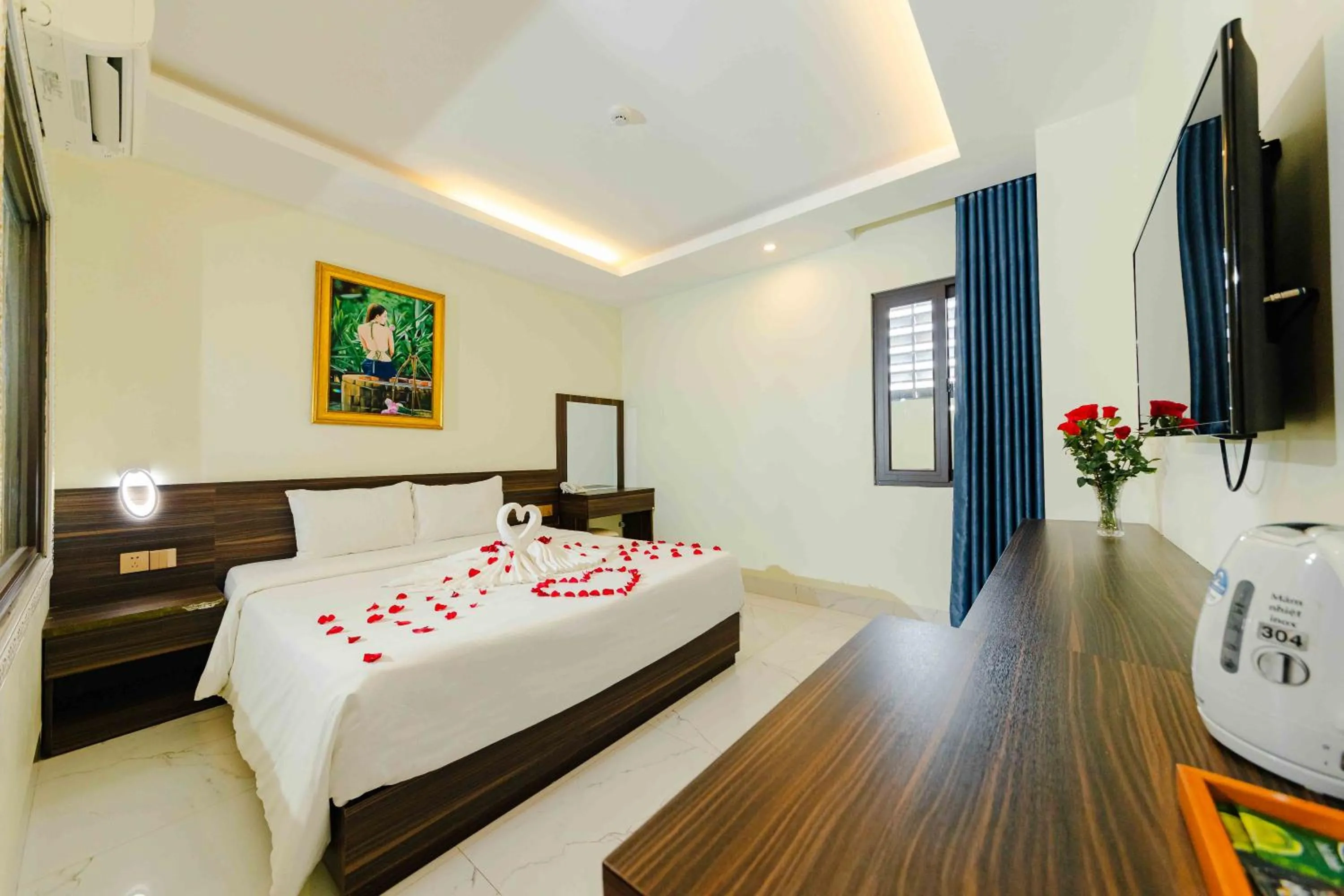 Photo of the whole room, Bed in Sin OAE