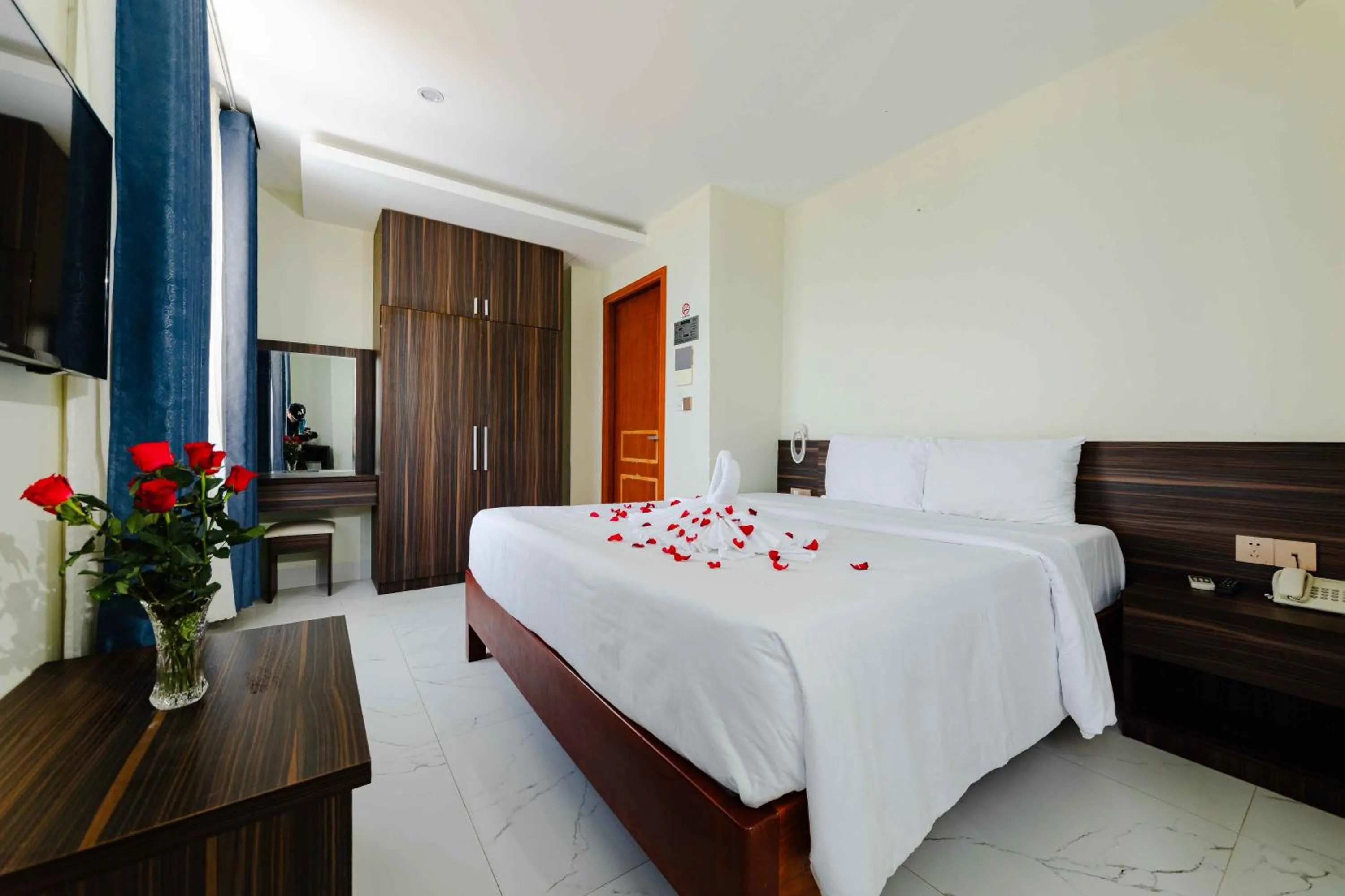 Bed in Sin OAE