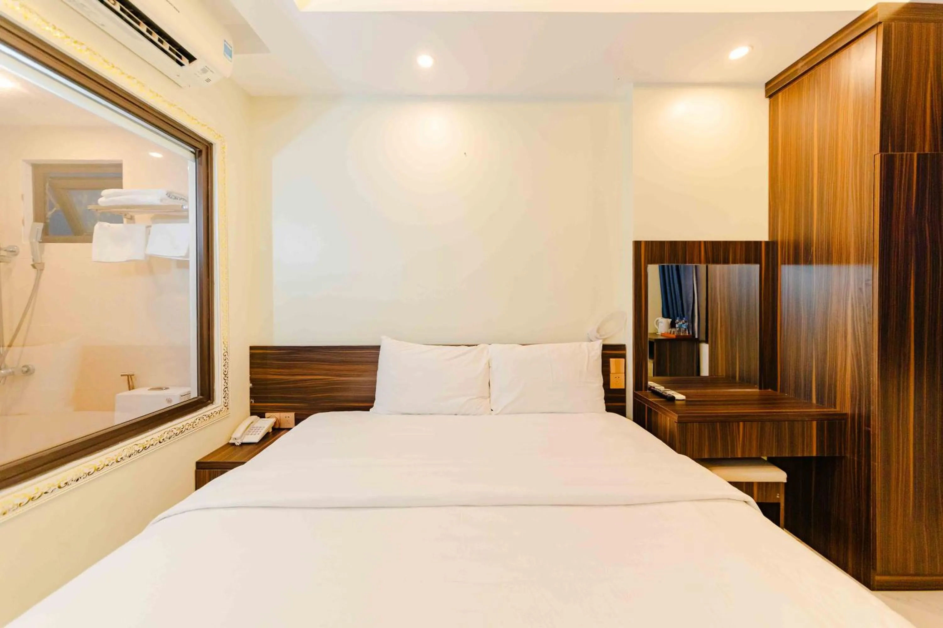 Bed in Sin OAE