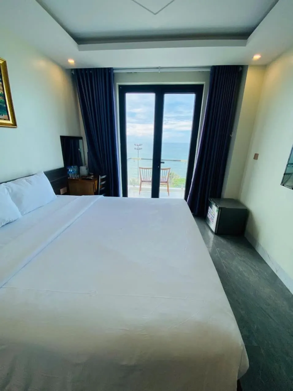 Bed in Sin OAE