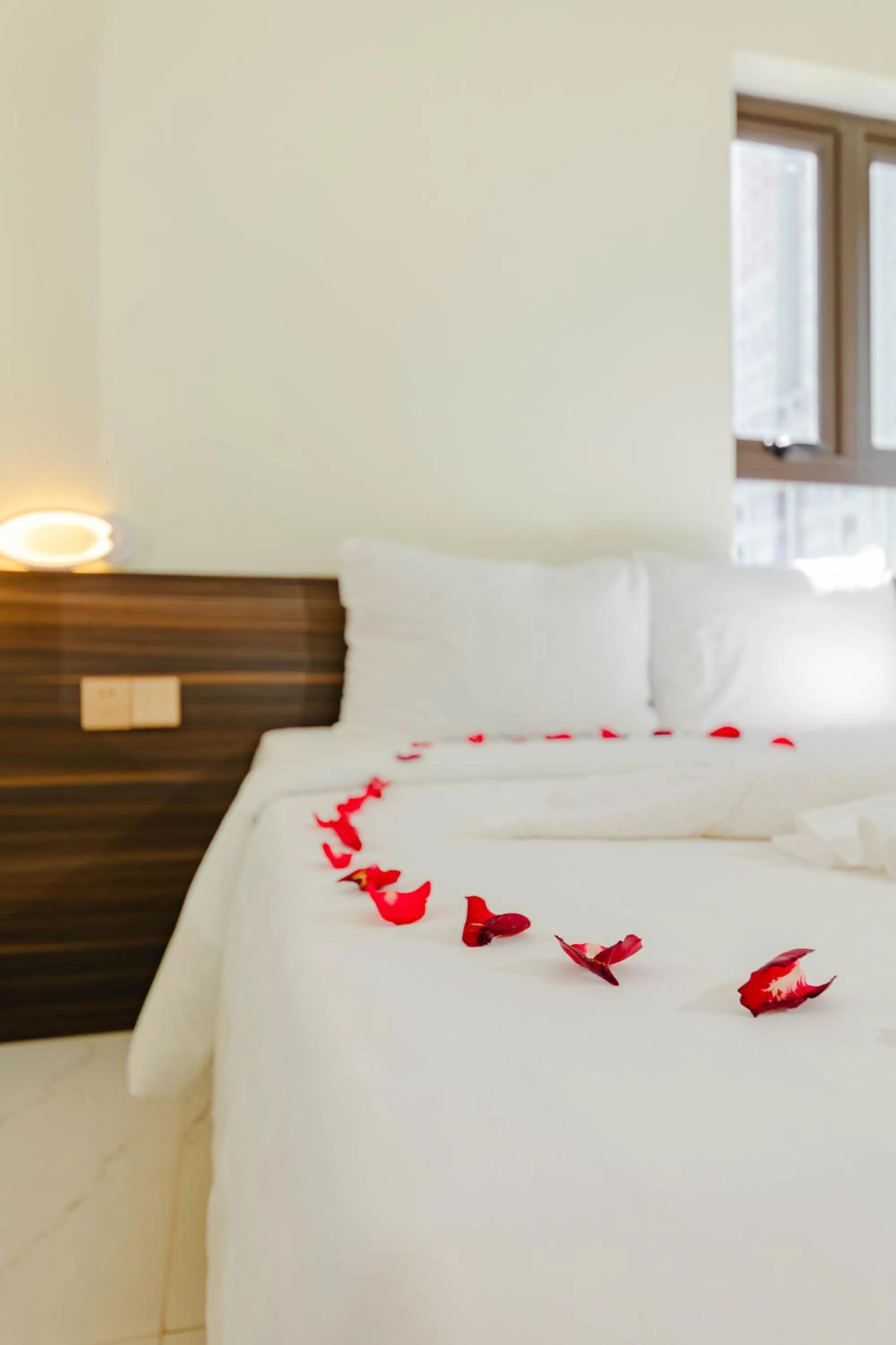 Bed in Sin OAE